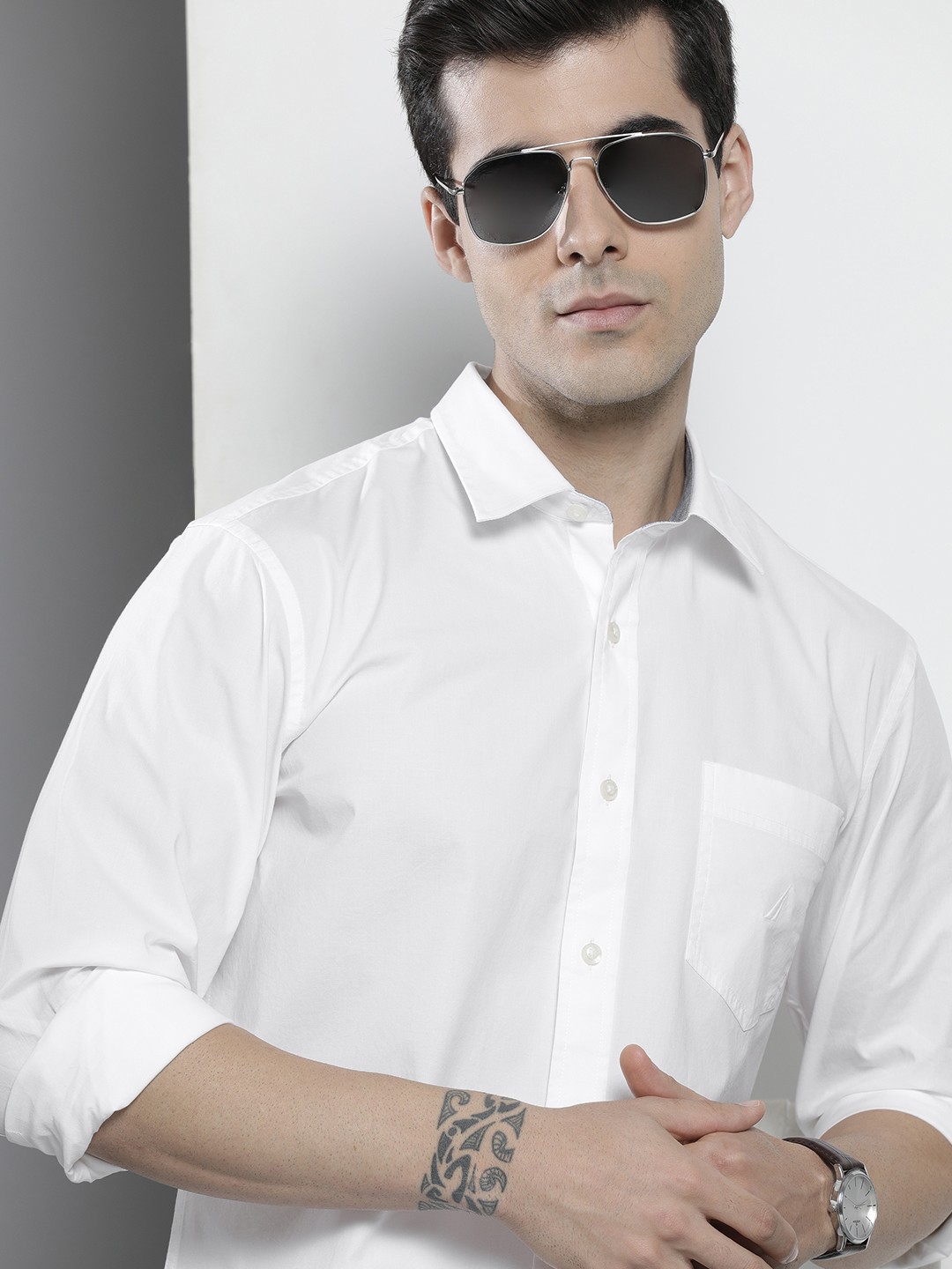 

Nautica Men White Solid Slim Fit Casual Shirt
