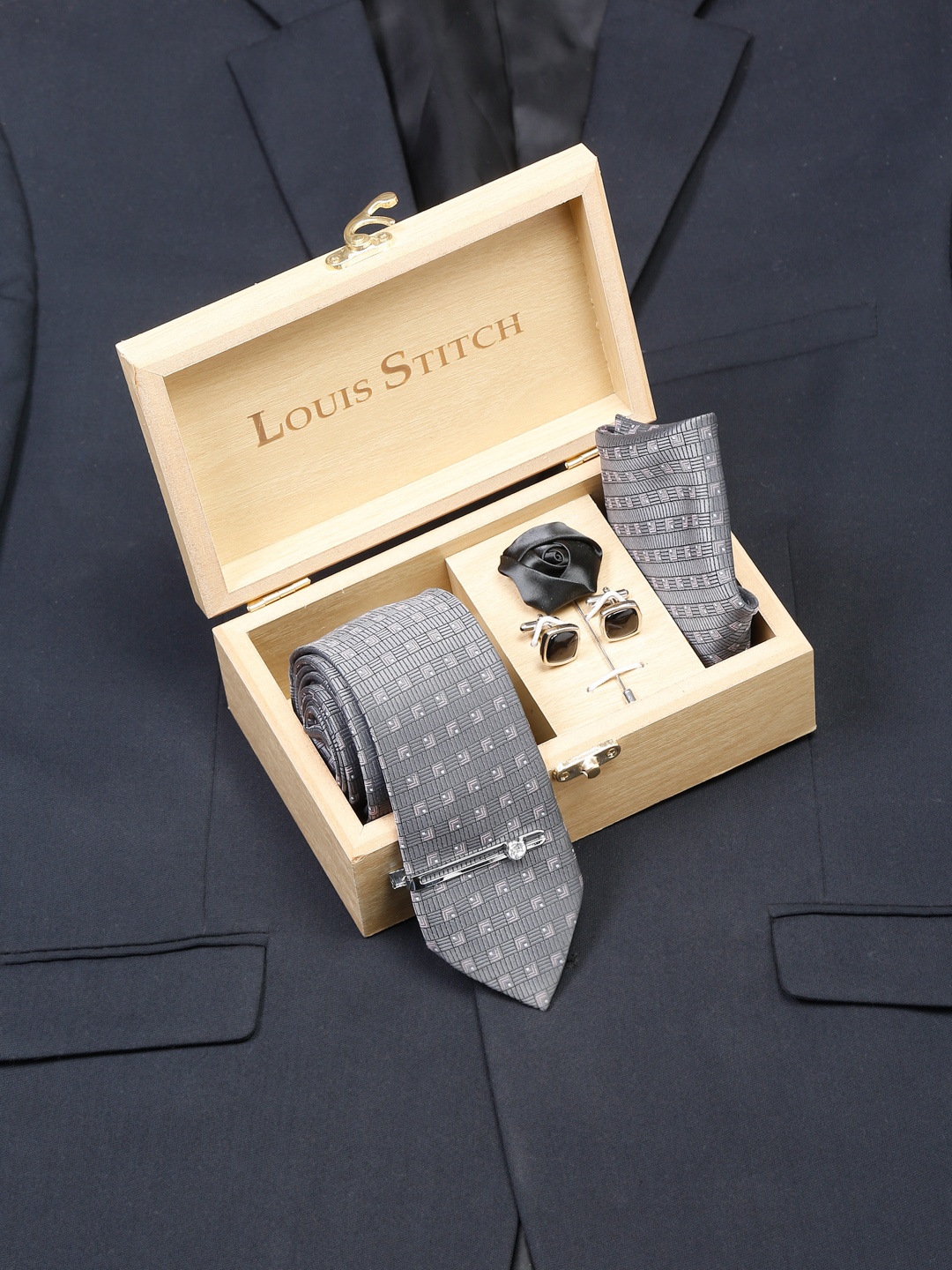

LOUIS STITCH Men's Italian Silk Necktie Accessory Gift Set, Grey