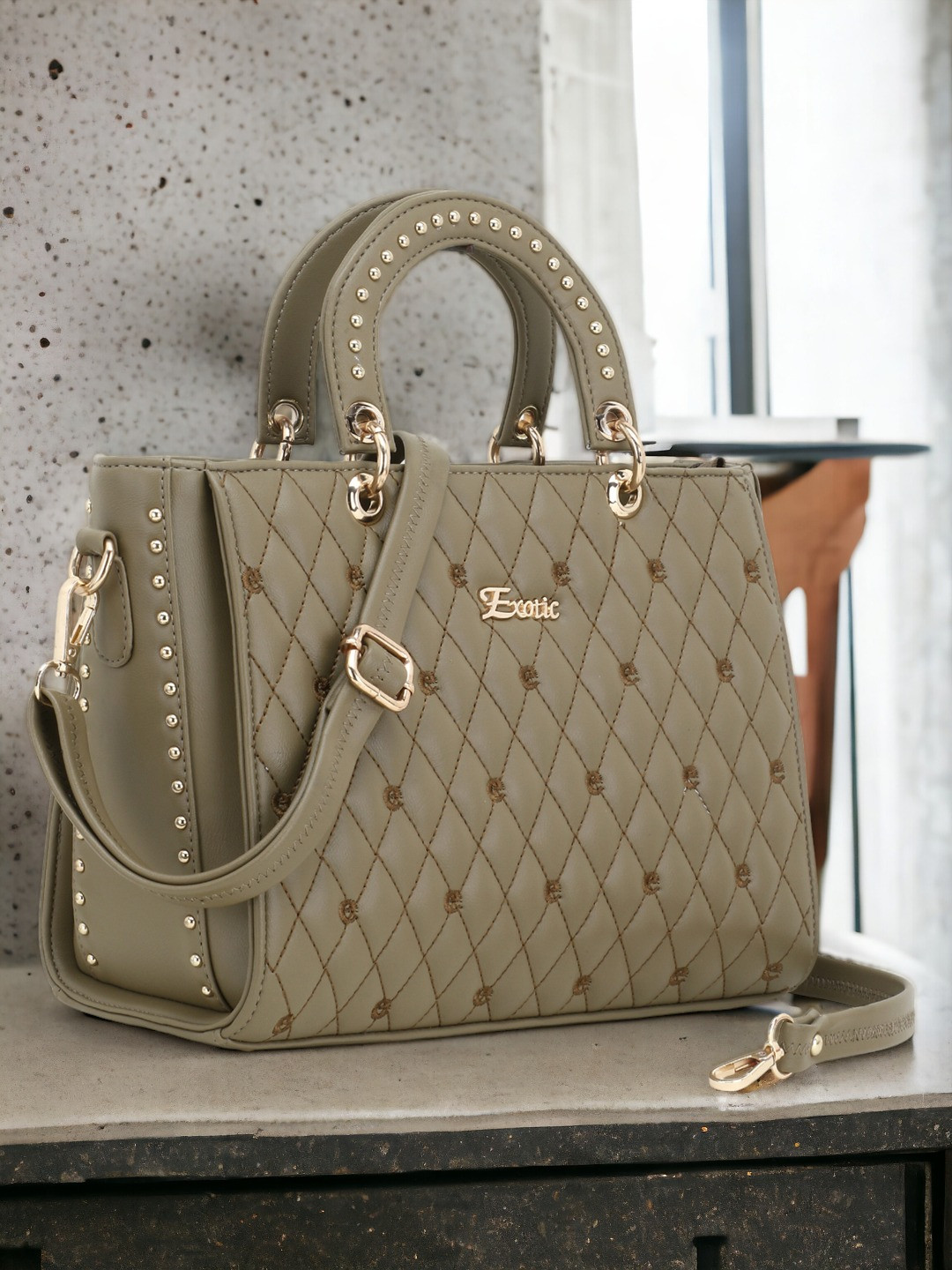 

Exotic Olive Green Textured Quilted Shopper Handheld Bag
