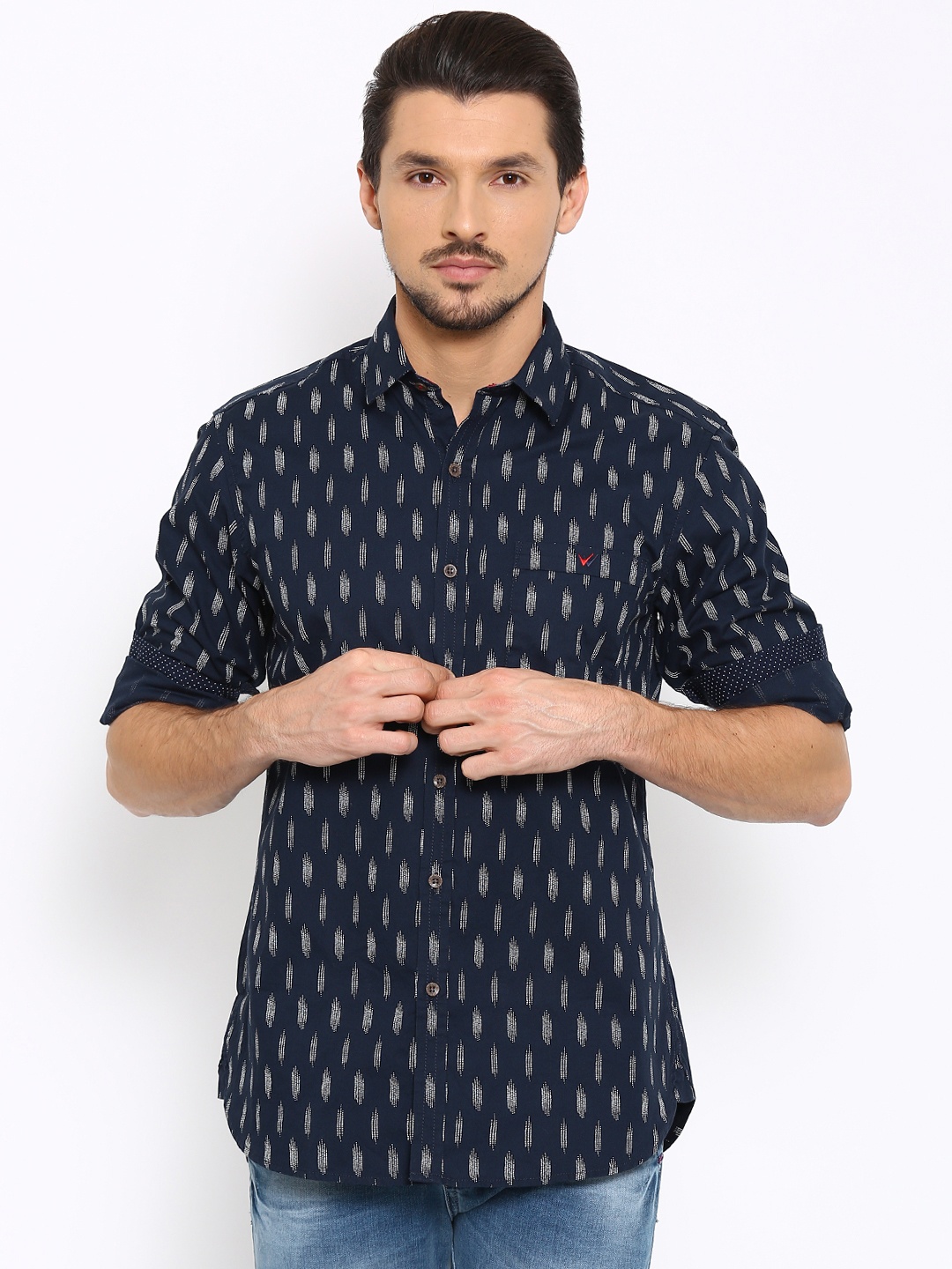 

Wills Lifestyle Men Navy & White Slim Fit Printed Casual Shirt, Navy blue