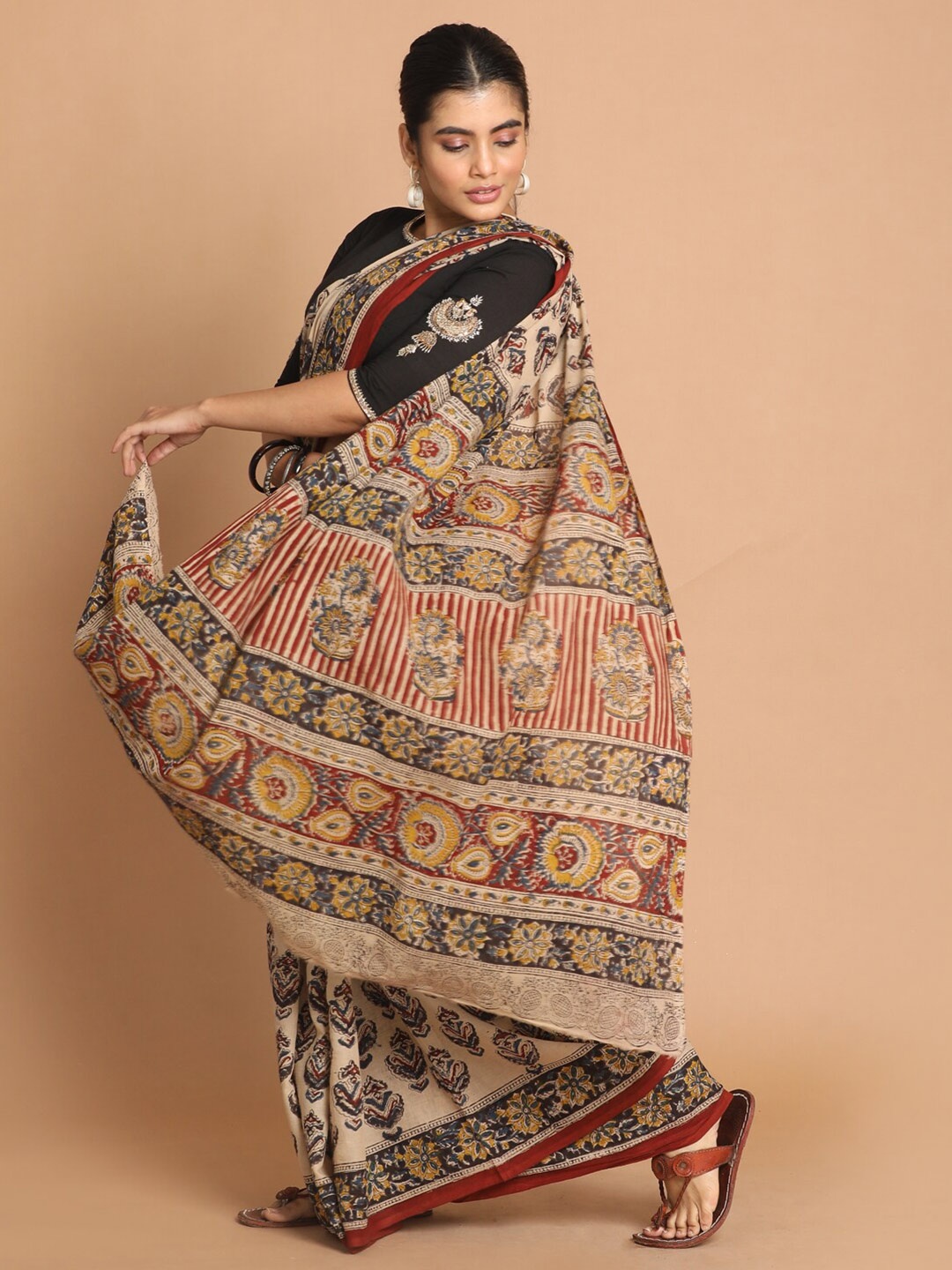 

Indethnic Red & Black Kalamkari Printed Pure Cotton Block Print Saree