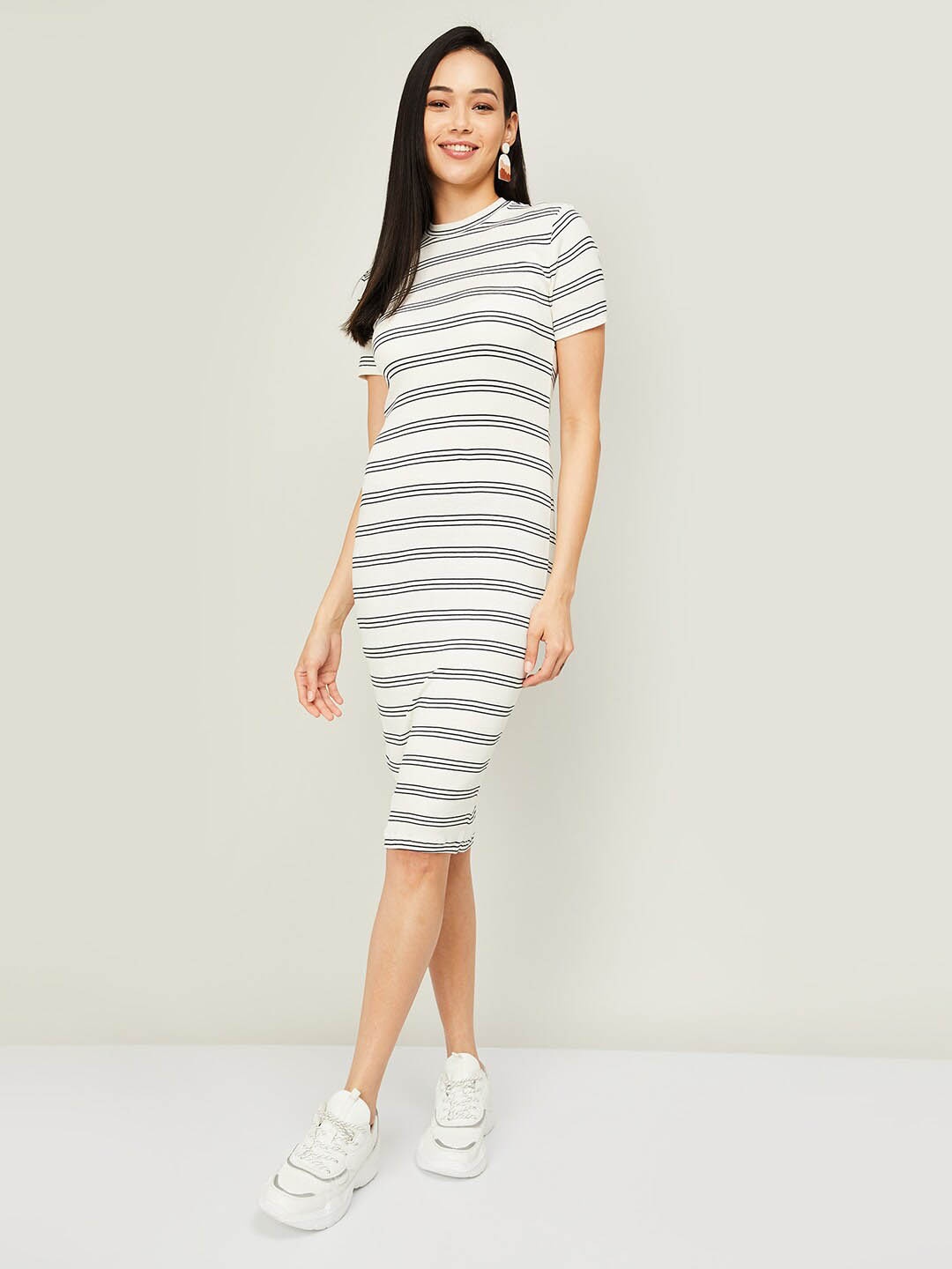 

Ginger by Lifestyle Off White & Black Striped T-shirt Dress