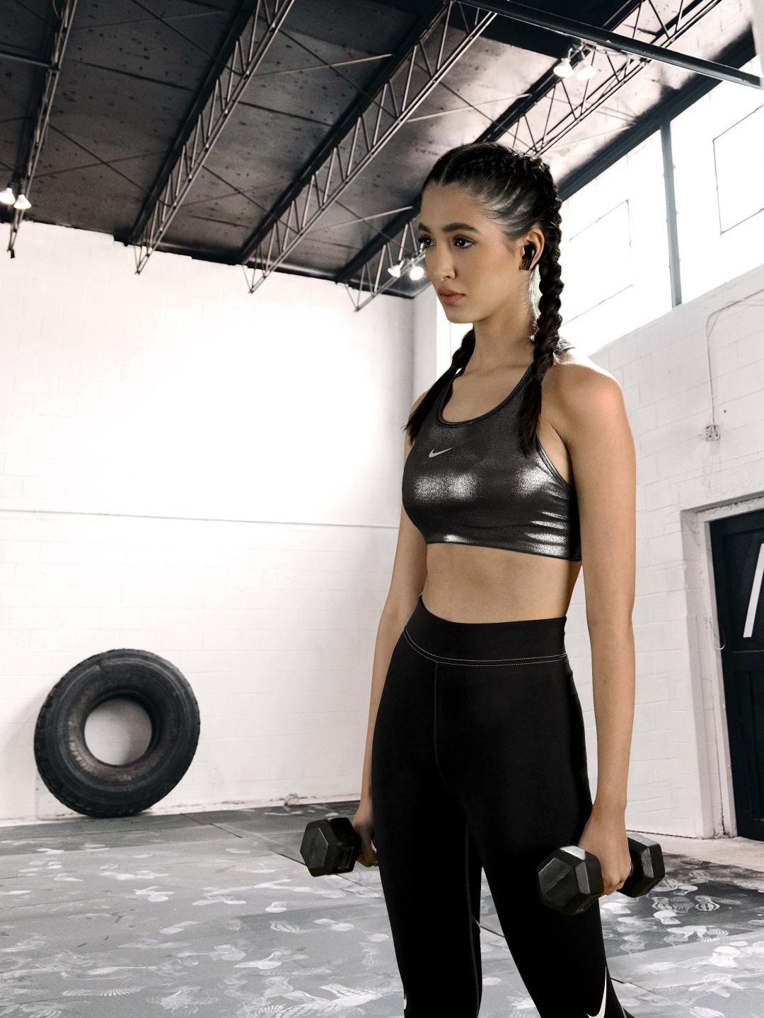 

Nike Black NK SWOOSH ICNCLSHMRBRANFS Workout Bra