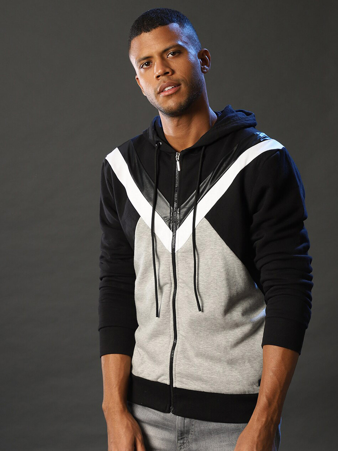 

Campus Sutra Men Black Colourblocked Hooded Sweatshirt