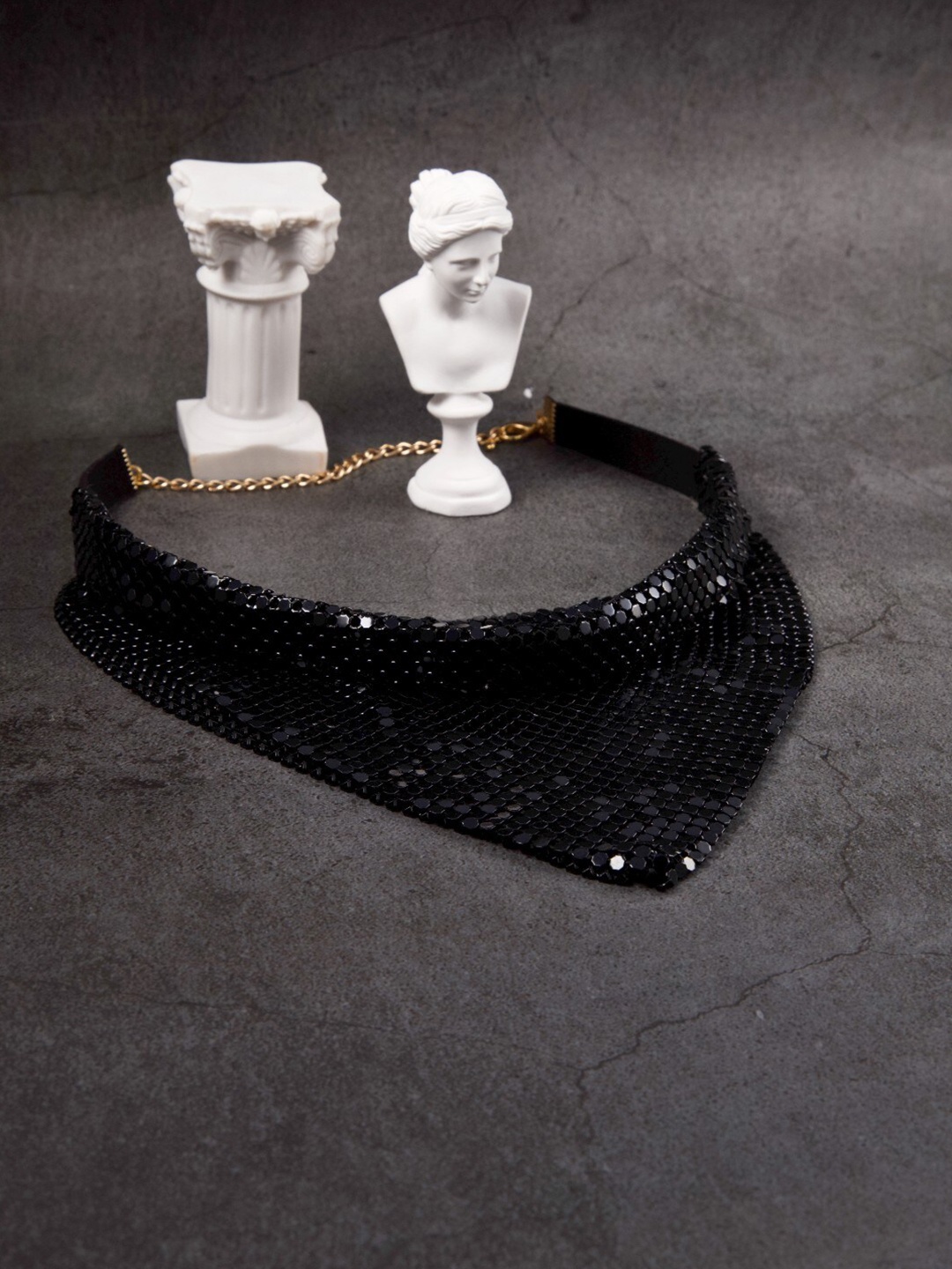 

anore Black & Gold-Plated Sequin Short Nightclub Necklace