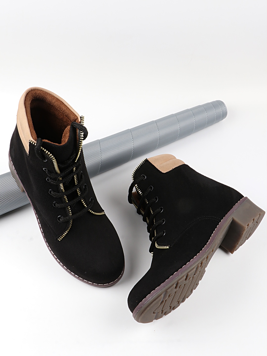 

Shoetopia Black Suede Block Heeled Boots