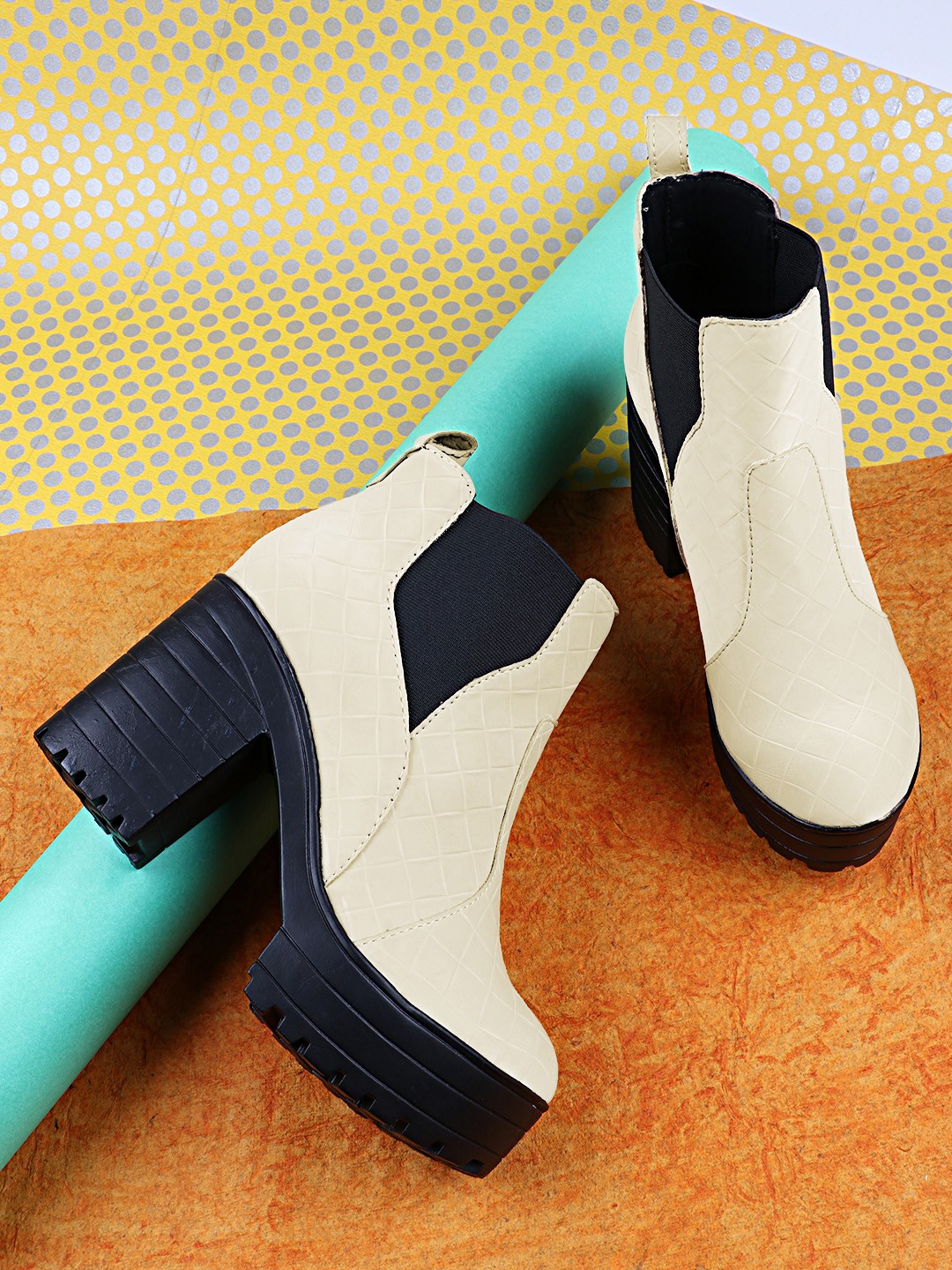 

Shoetopia Cream-Coloured Textured Platform Heeled Boots
