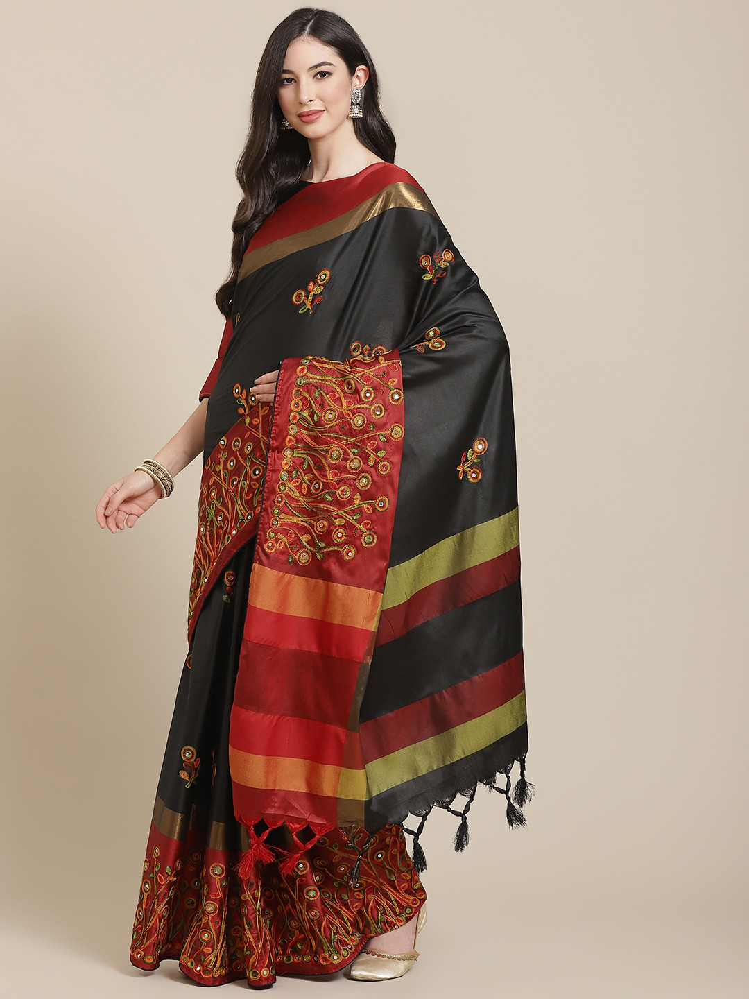 

SERONA FABRICS Black & Red Embellished Mirror Work Silk Cotton Saree