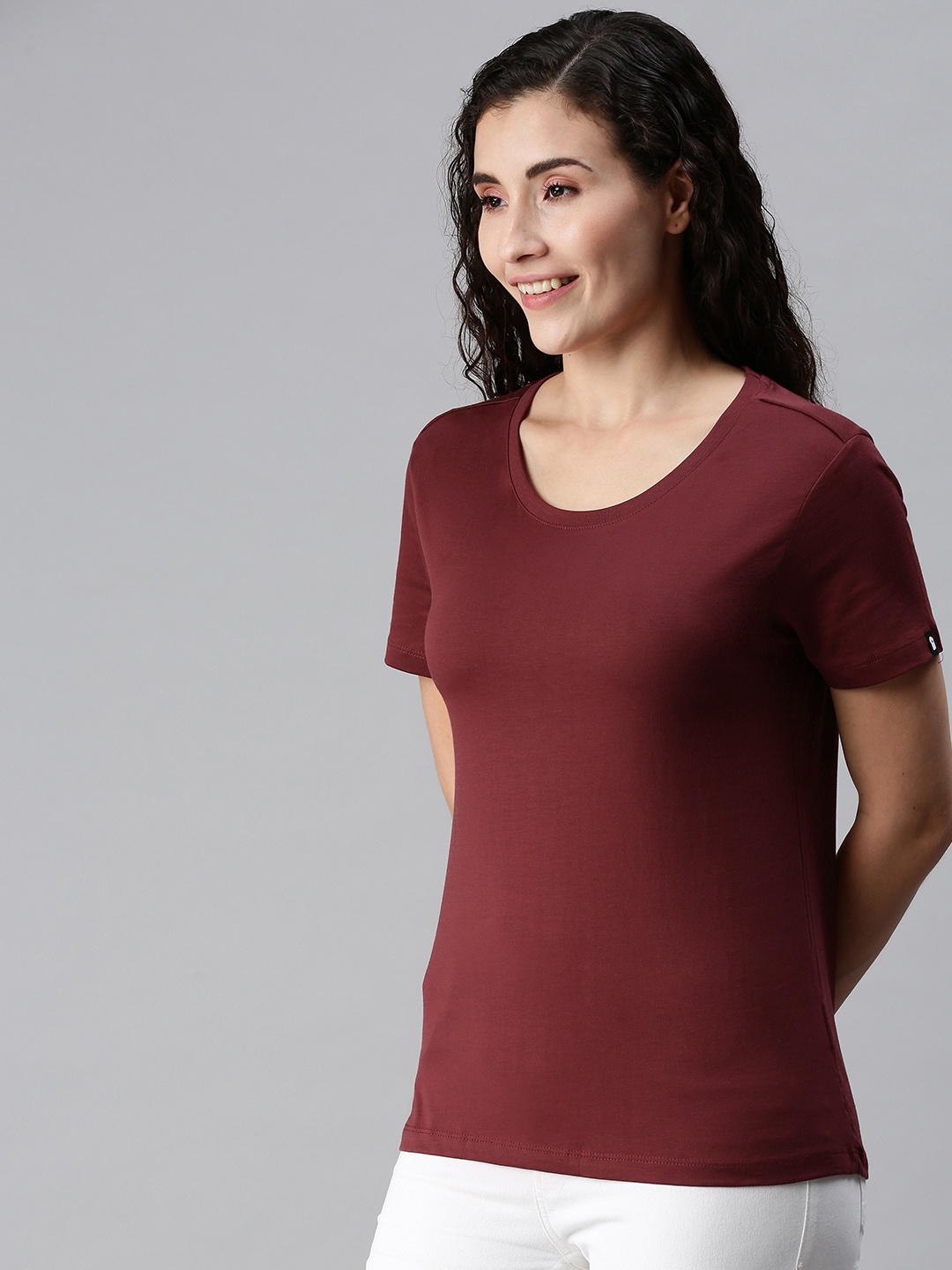 

The Souled Store Women Maroon T-shirt