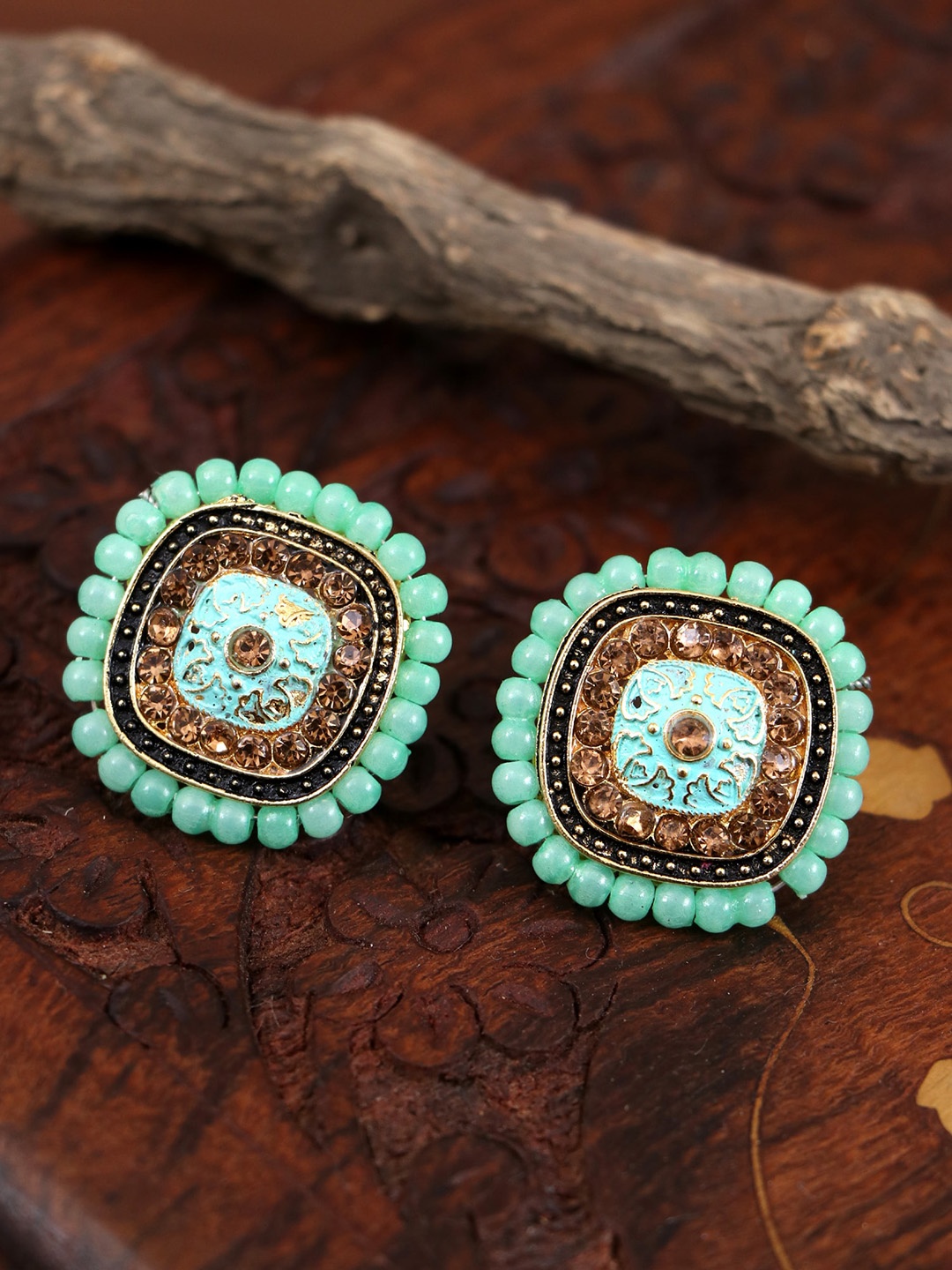 

Crunchy Fashion Gold-Plated & Green Square Studs