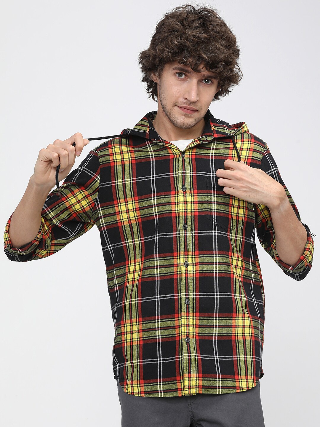 

HIGHLANDER Men Black Slim Fit Tartan Checked Casual Shirt