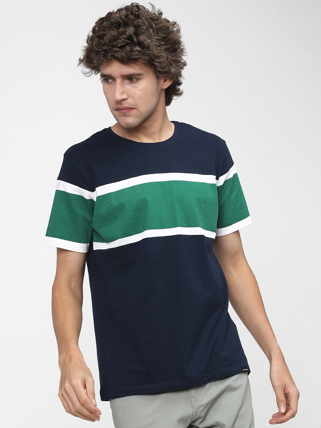 

HIGHLANDER Men Navy Blue Colourblocked Slim Fit T-shirt