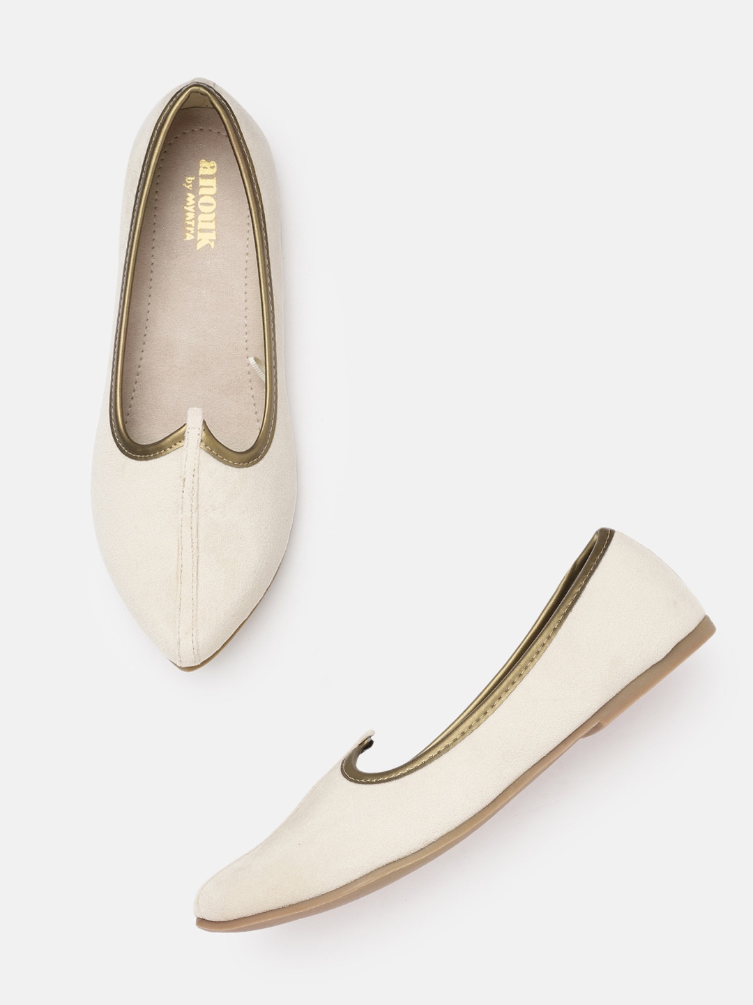 

Anouk Men Off White Velvet Finish Handcrafted Mojaris