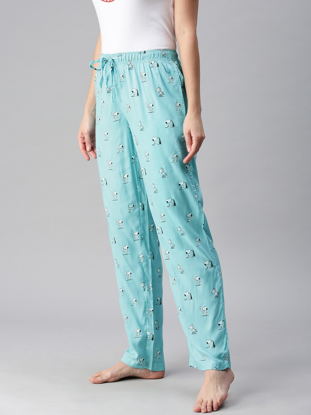 

The Souled Store Women Blue Printed Peanuts-Snoopy Cotton Lounge Pants