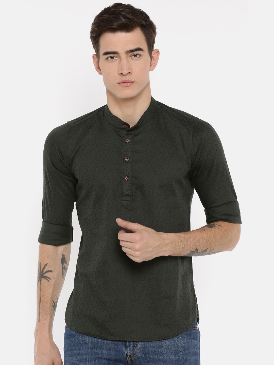 

Cross Court Men Olive Green Mandarin Collar Kurta