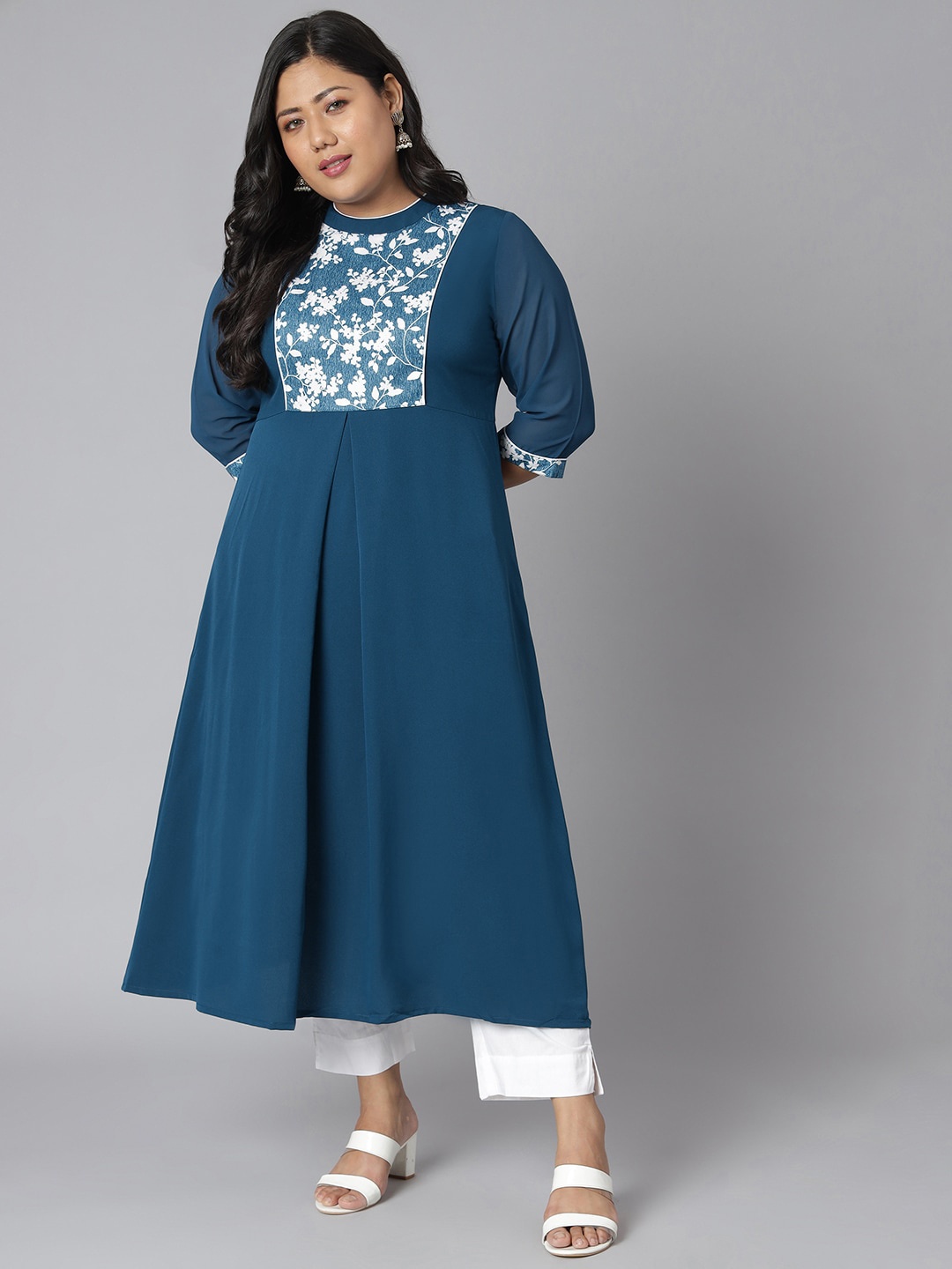 

XL LOVE by Janasya Women Teal Floral Yoke Design Crepe Anarkali Kurta