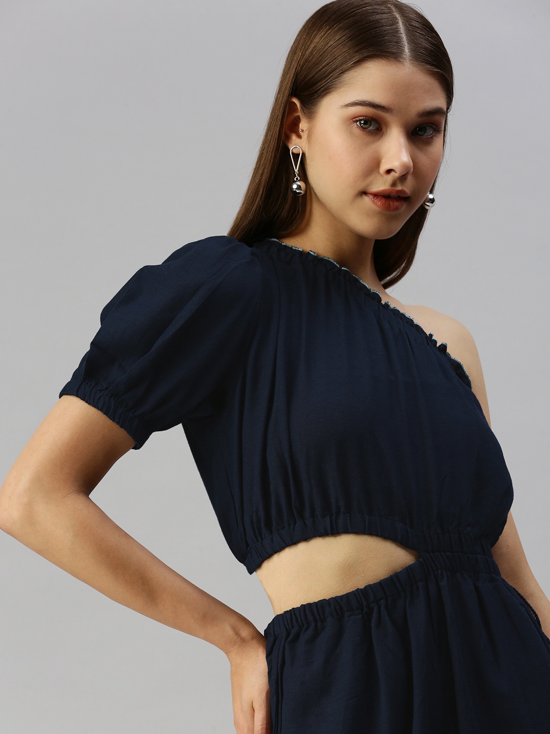 

Global Desi Navy Blue Solid One Shoulder Strapless Culotte Jumpsuit