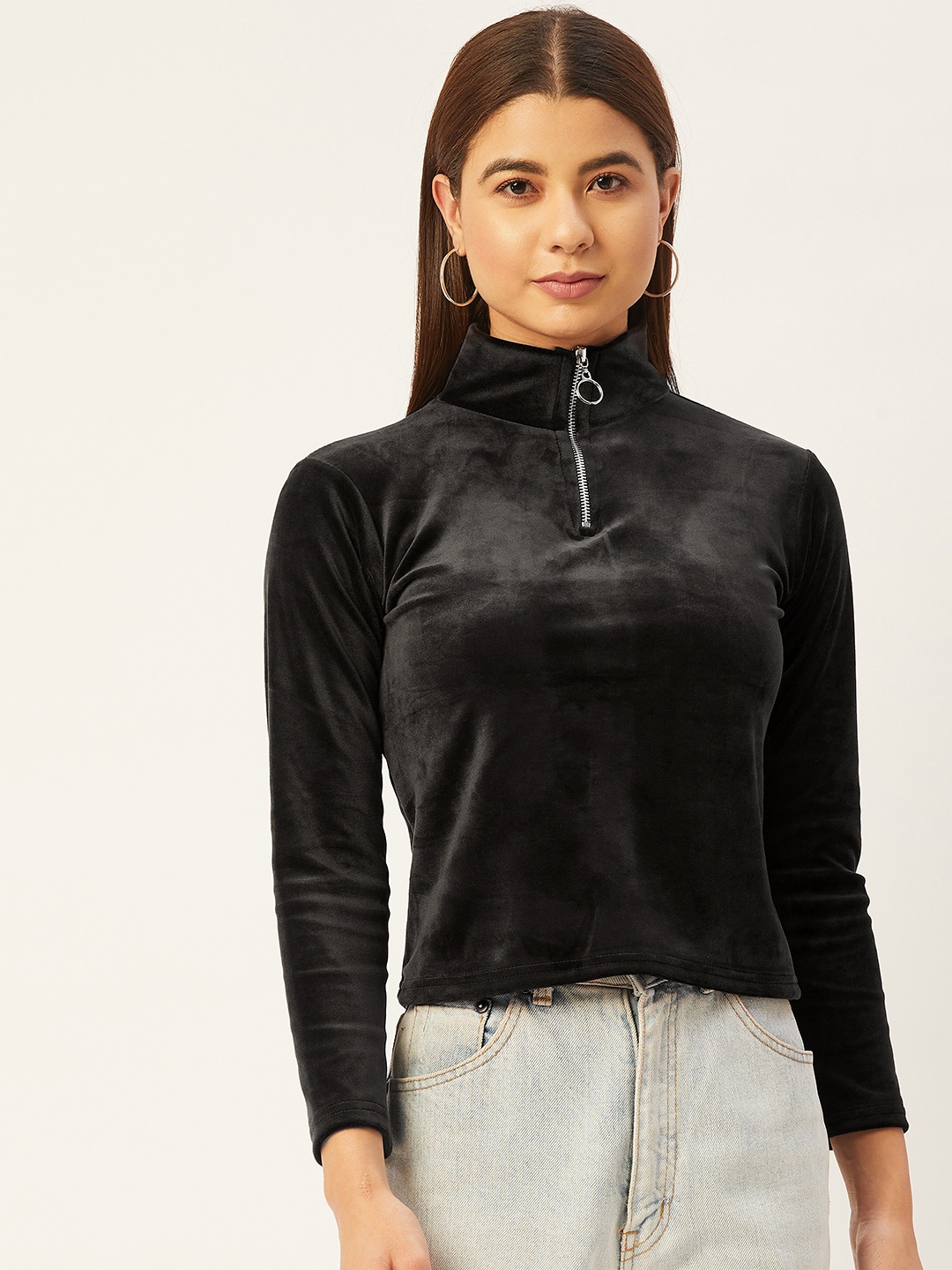 

BROOWL Black Velvet Regular Crop Top