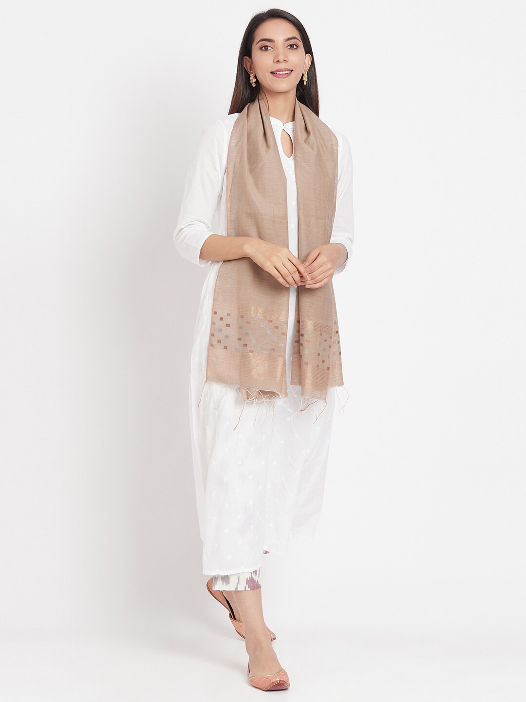 

Fabindia Women Beige & Gold-Toned Cotton Silk Woven Jamdani Stole