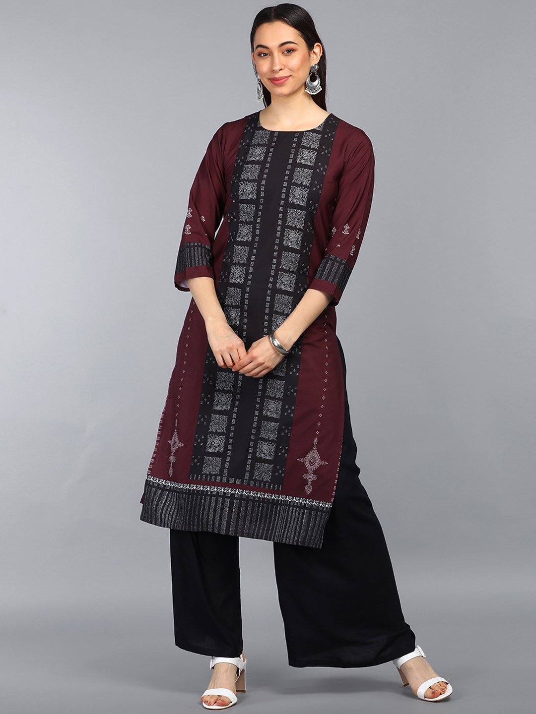 

AHIKA Women Maroon & Black Colourblocked Kurta