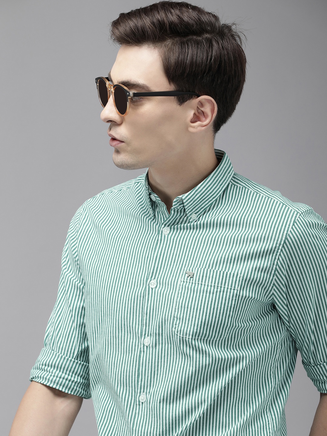 

THE BEAR HOUSE Men Green Slim Fit Pure Cotton Striped Casual Shirt
