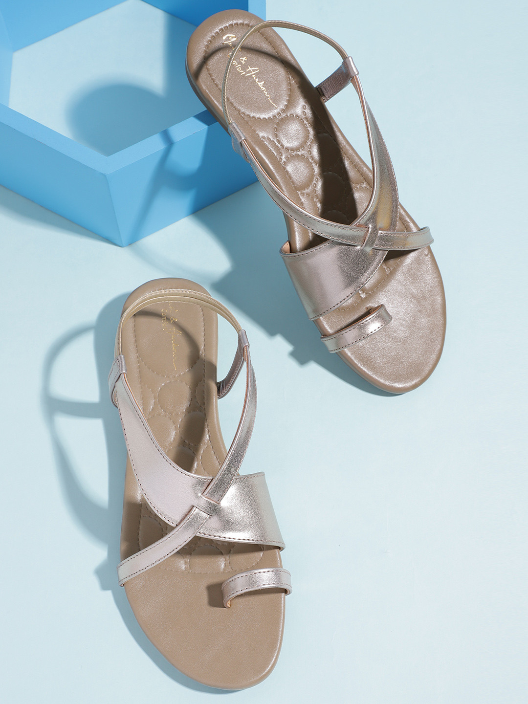 

Mast & Harbour Women One Toe Flats, Gold