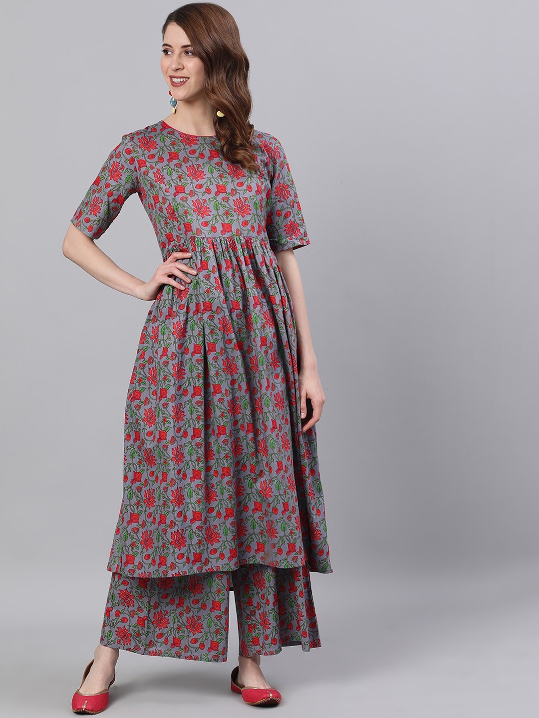 

antaran Women Grey & Red Floral Printed Pleated Pure Cotton Kurta with Palazzos