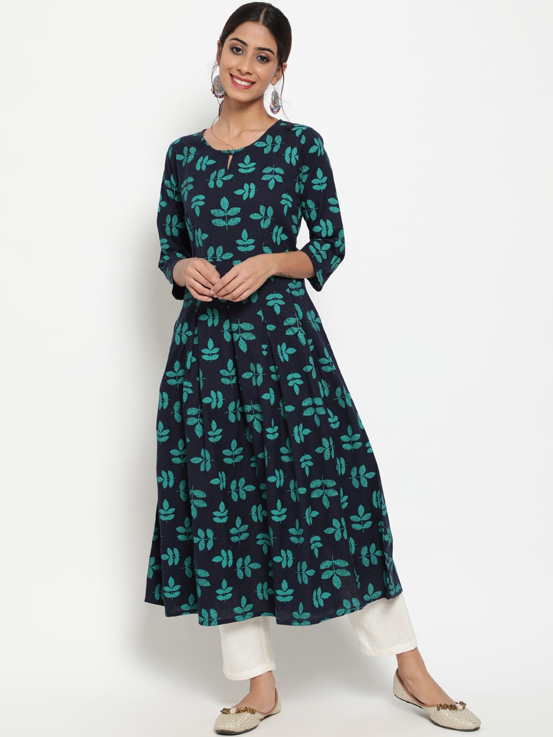 

antaran Women Navy Blue & Green Floral Printed Keyhole Neck Anarkali Kurta