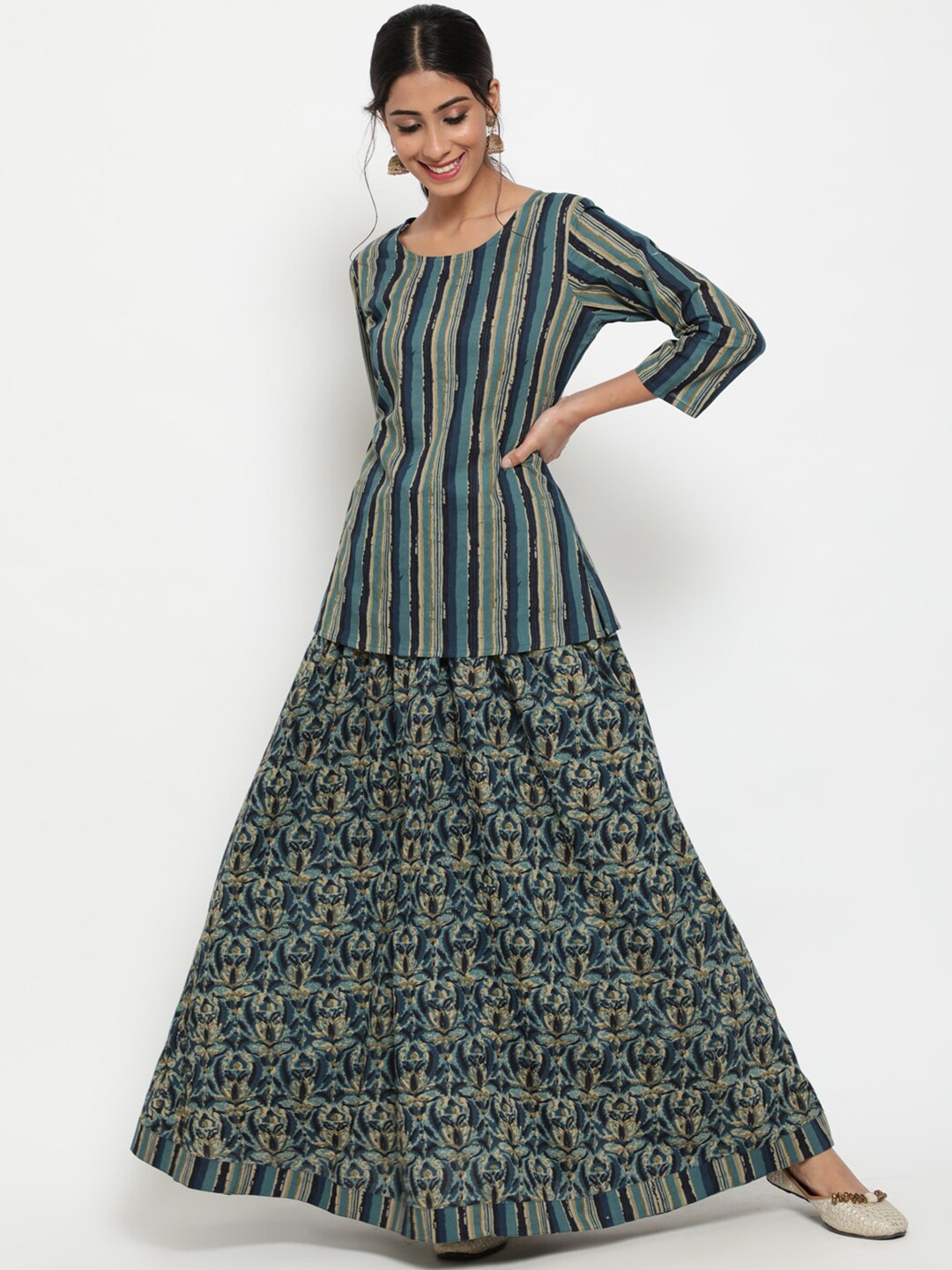 

antaran Women Blue & Black Striped Cotton Top with Skirt