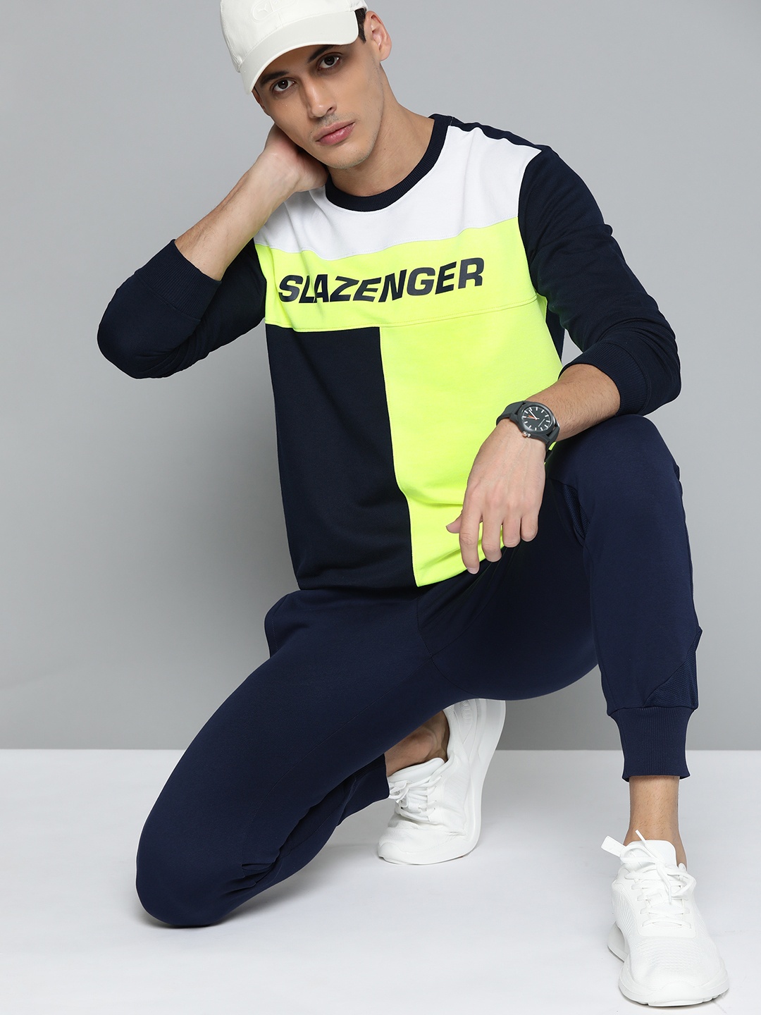 

Slazenger Men Navy Blue & Fluorescent Green Colourblocked Sweatshirt