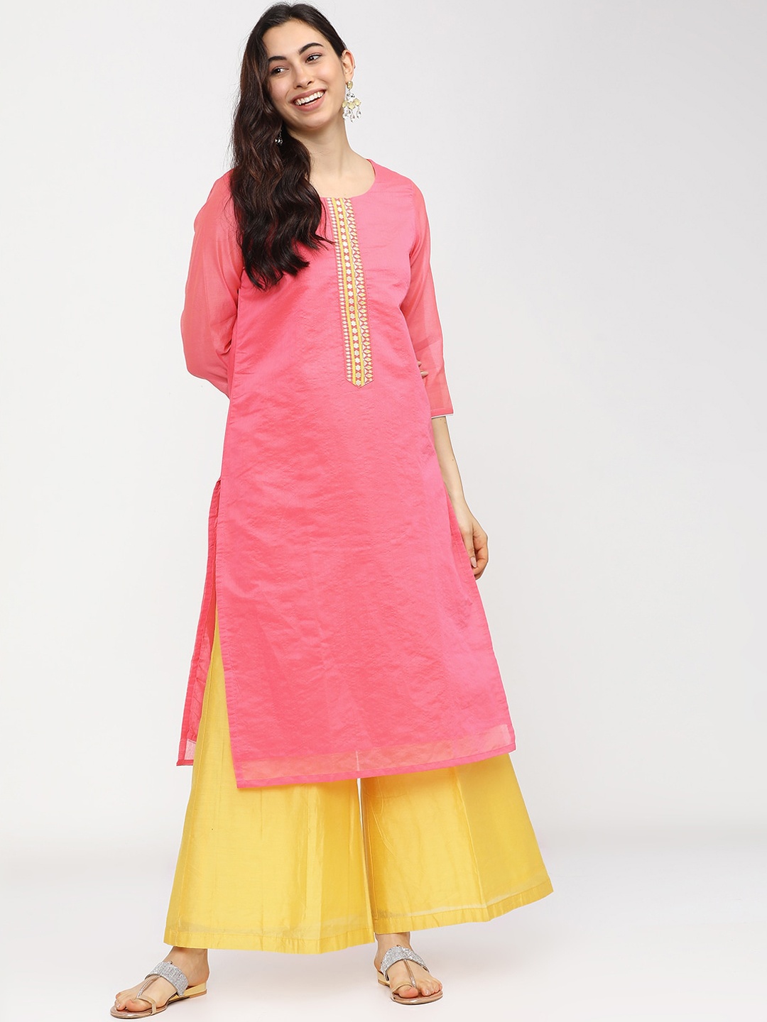 

Vishudh Women Pink Checked Flared Sleeves Mirror Work Kurta