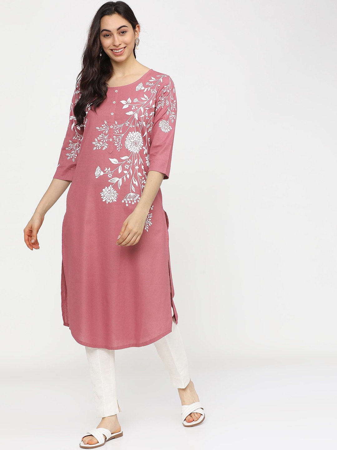 

Vishudh Women Pink Floral Printed Thread Work Kurta