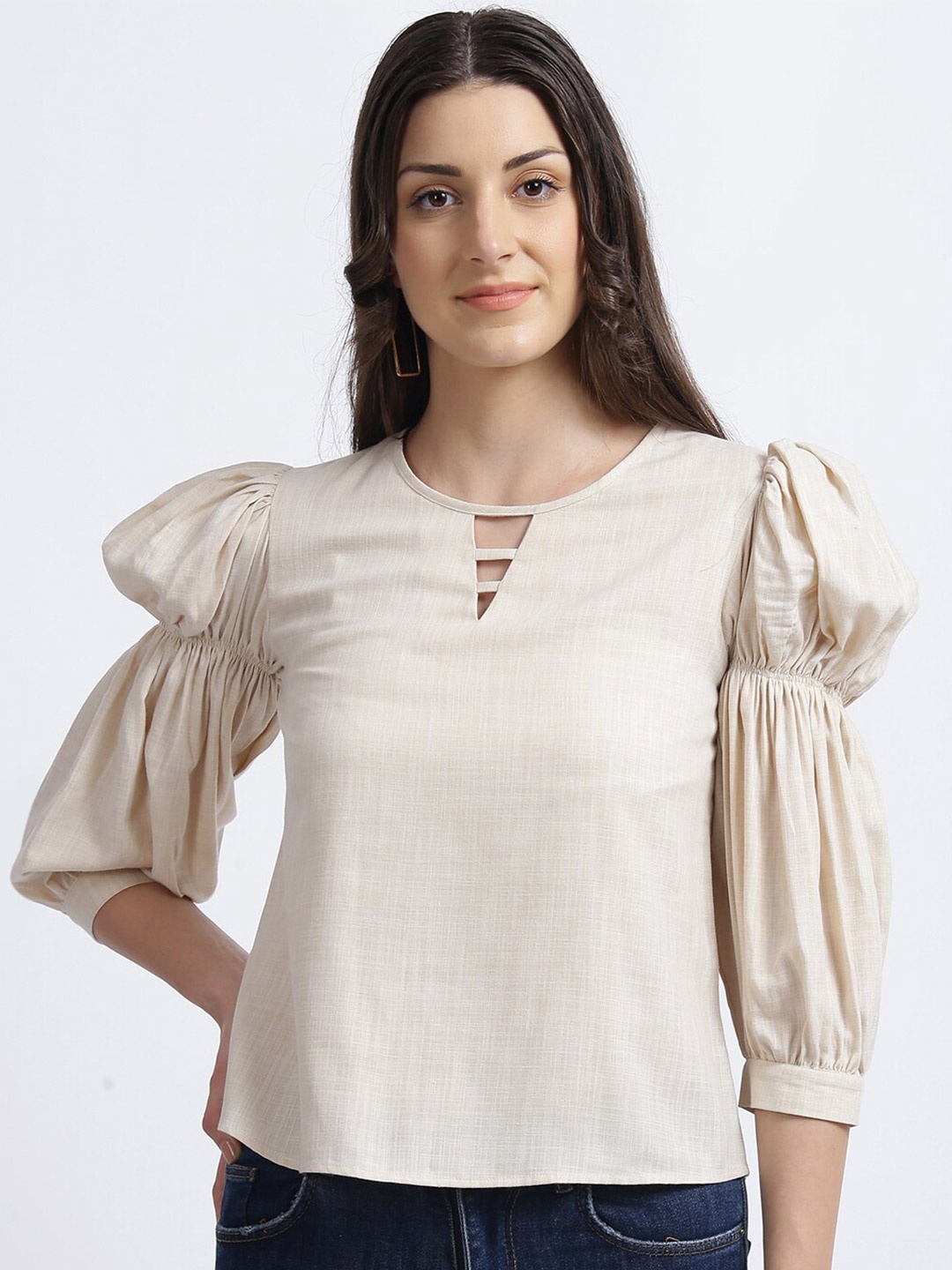 

Zink London Beige Keyhole Neck Regular Top