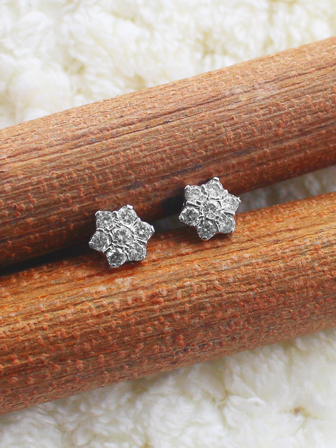 

ERILINE JEWELRY Silver-Toned Contemporary Studs Earrings