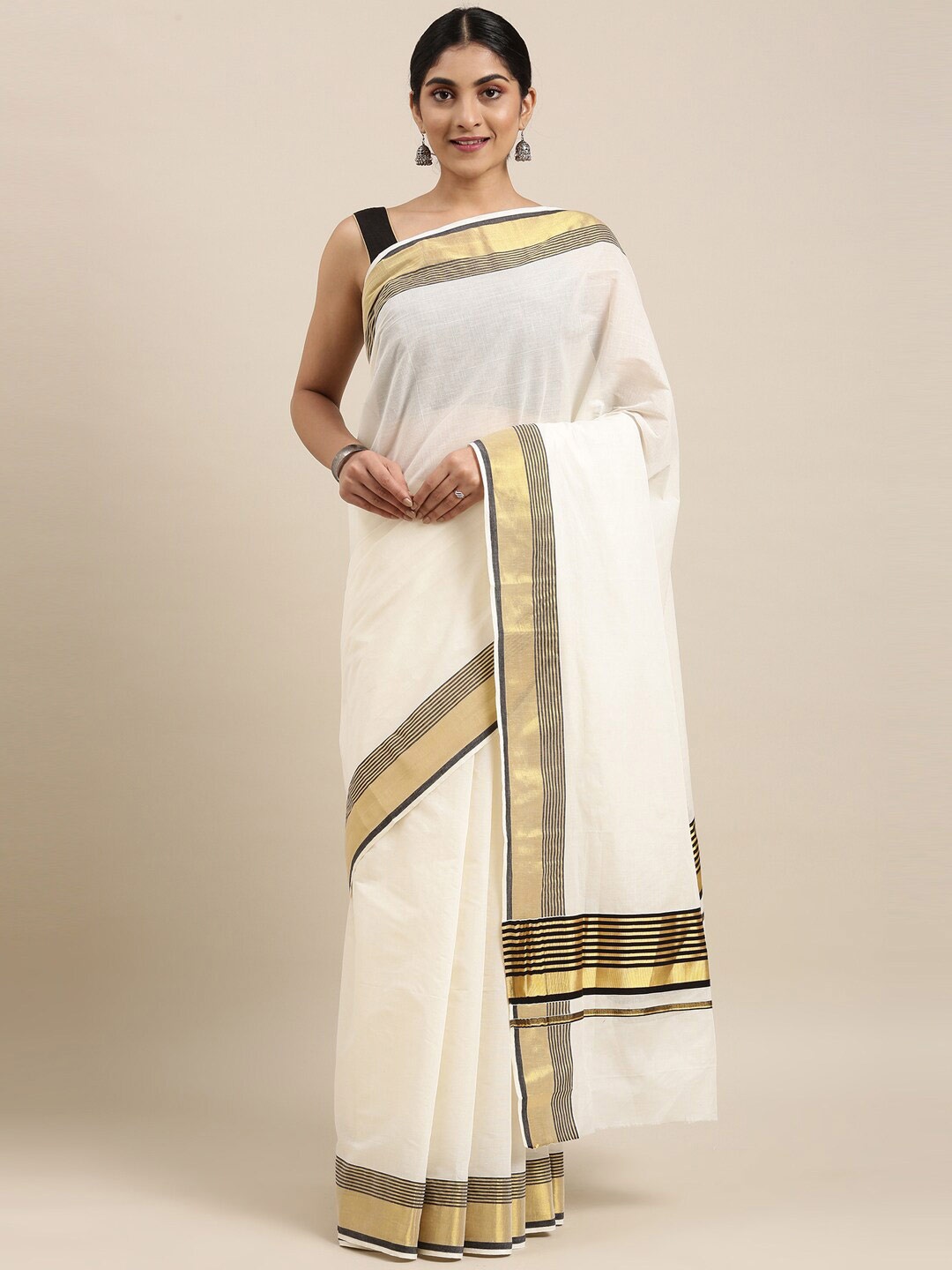 

The Chennai Silks Off White & Gold-Coloured Zari Pure Cotton Kasavu Saree