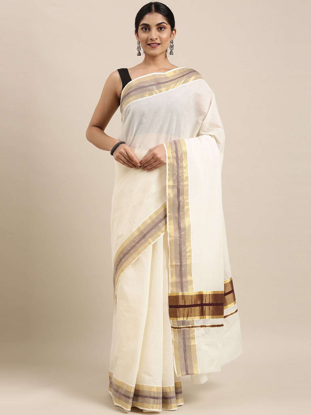 

The Chennai Silks Off White & Gold-Toned Zari Pure Cotton Kasavu Saree