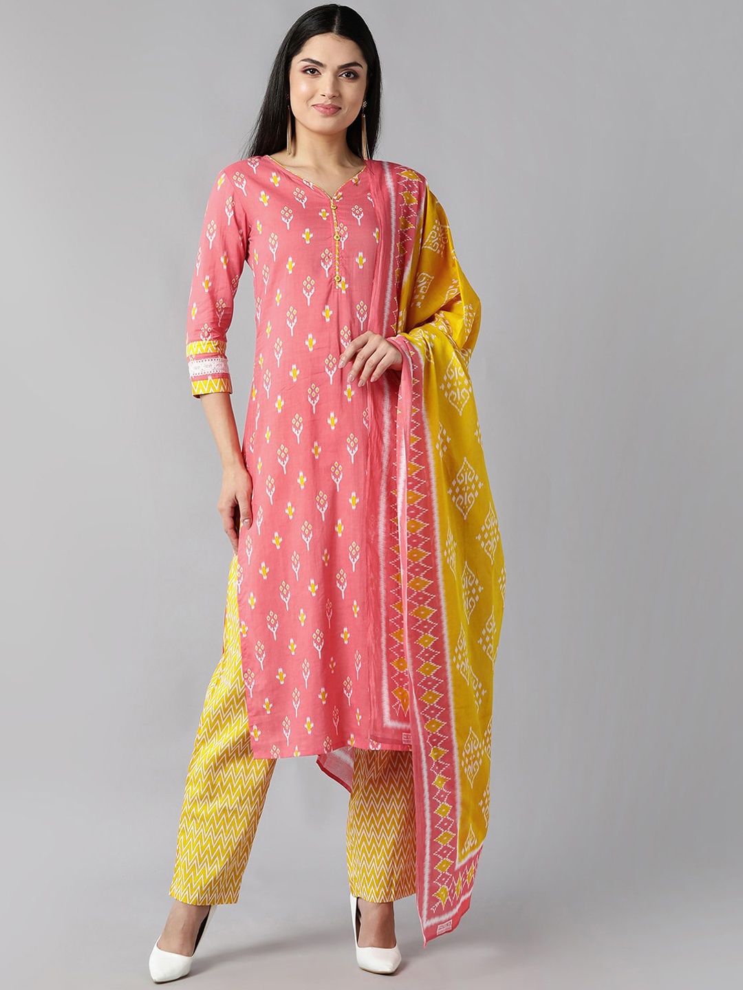 

AHIKA Women Coral Ethnic Motifs Printed Regular Pure Cotton Kurta with Trousers & Dupatta
