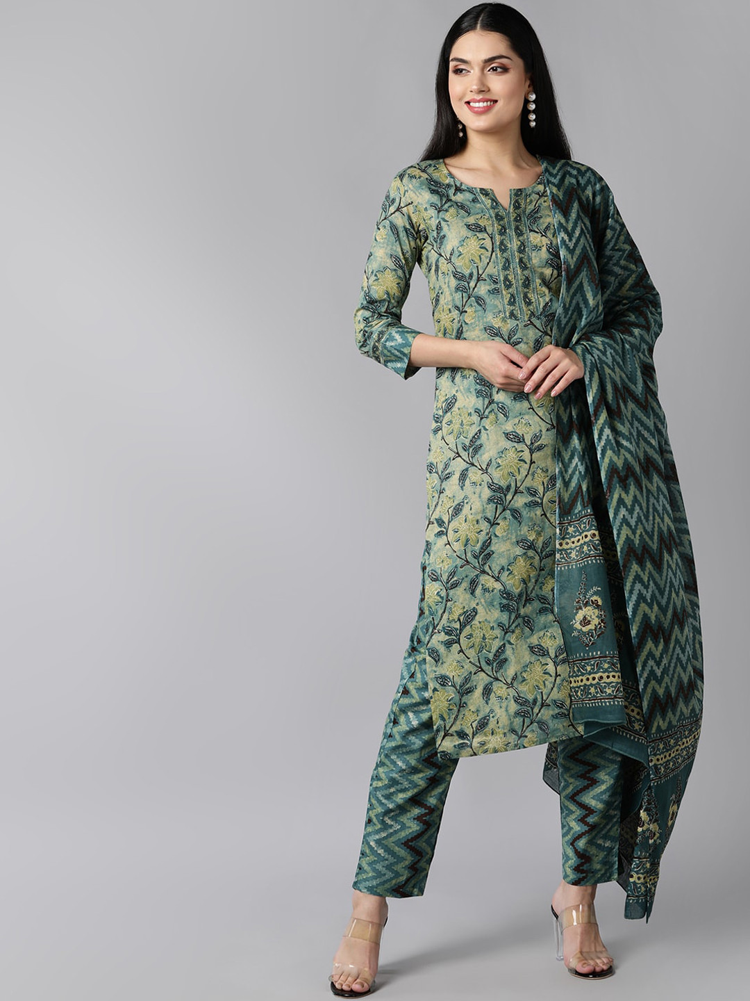 

AHIKA Women Green Floral Printed Regular Kurta with Trousers & Dupatta