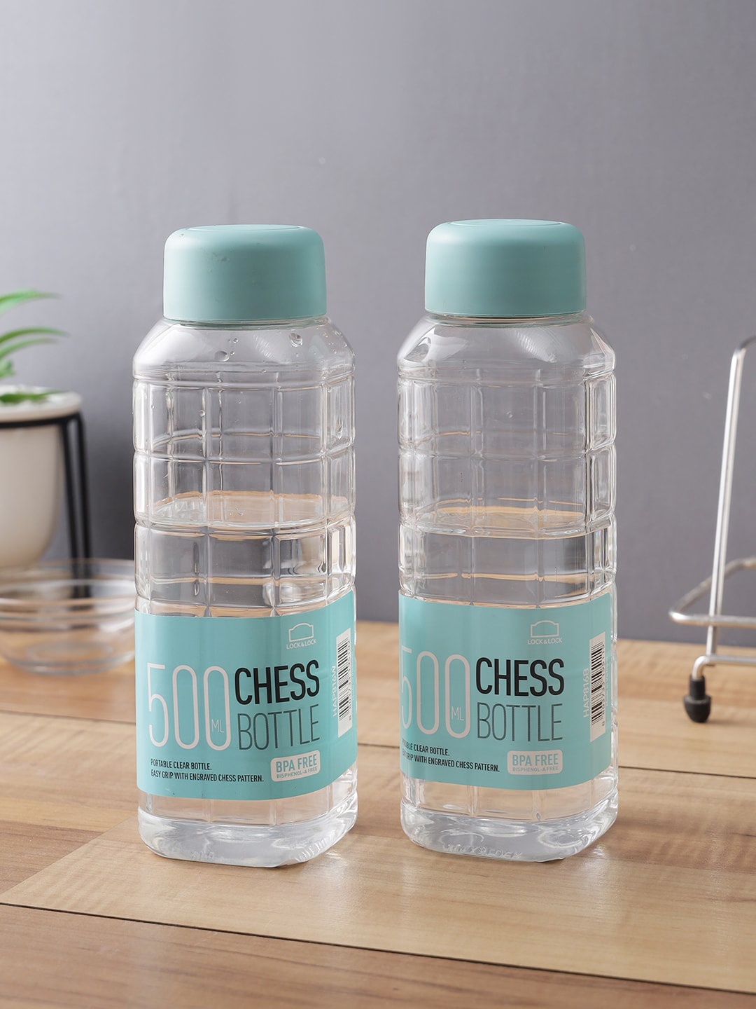 

Lock & Lock Set Of 2 Transparent Solid Plastic Water Bottle 500 Ml