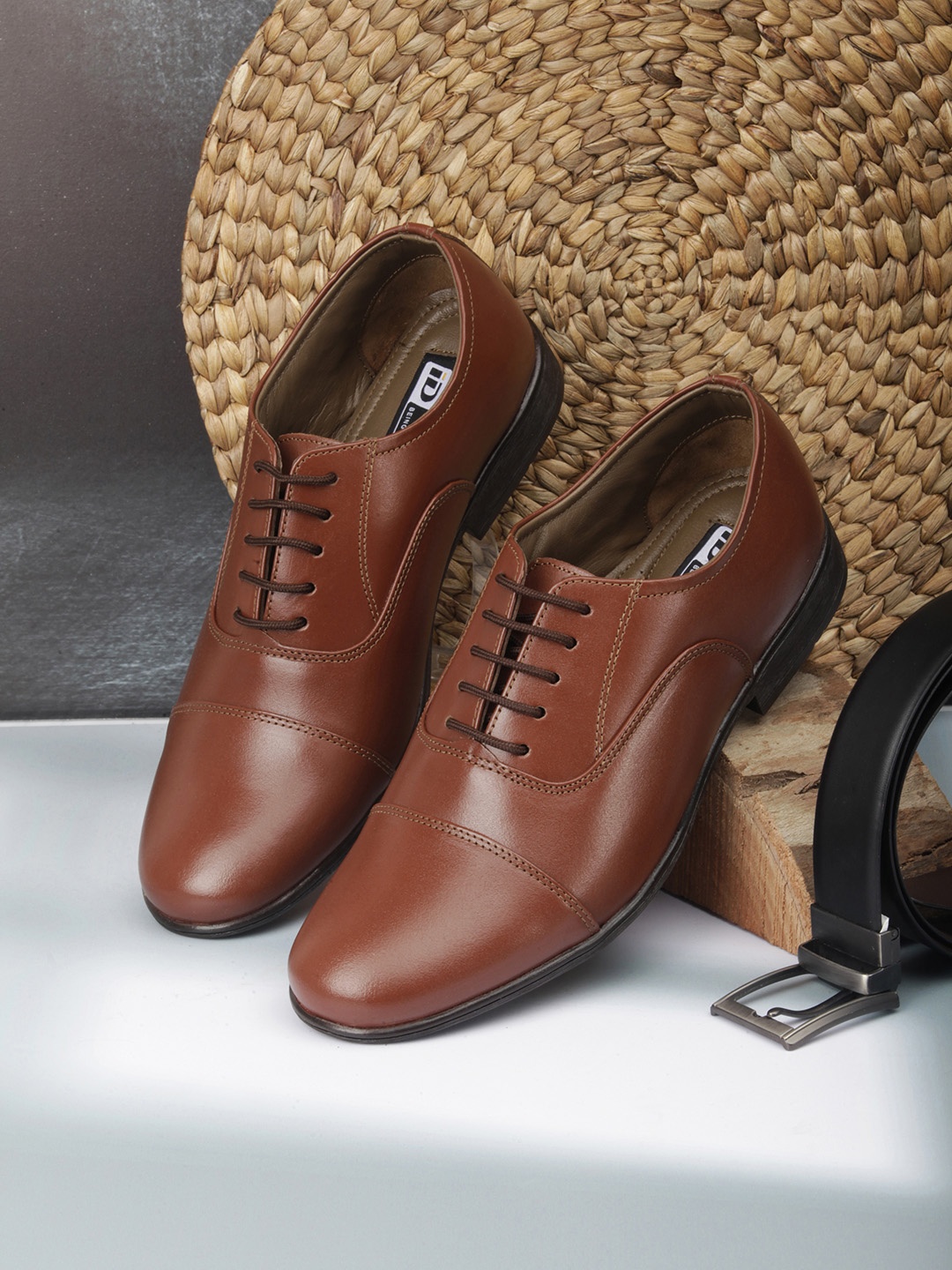 ID Men Tan Brown Solid Leather Formal Oxfords