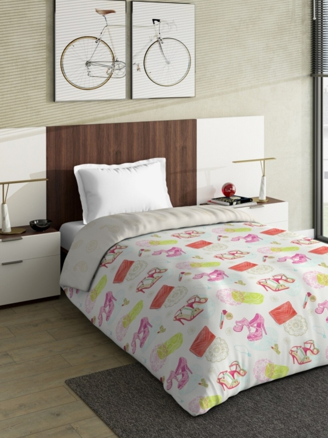 

DDecor Pink & White Mild Winter 210 GSM Single Bed Comforter