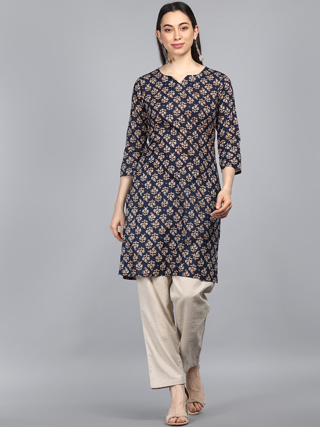 

AHIKA Women Blue Ethnic Motifs Printed Thread Work Kurta