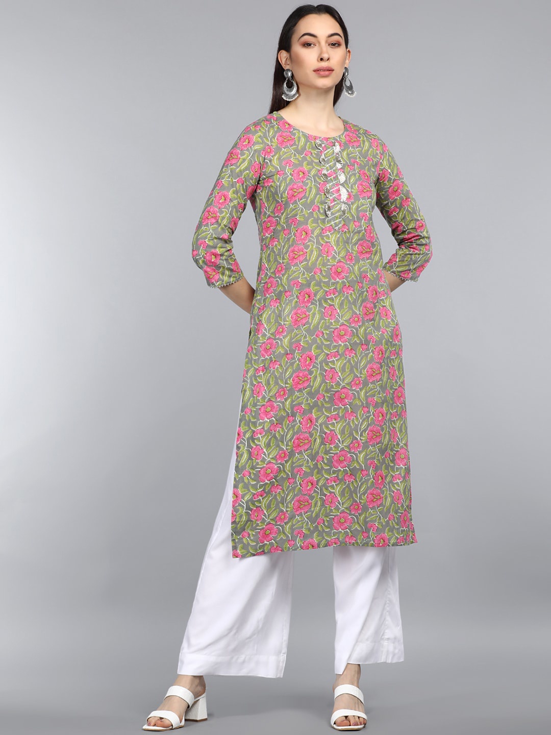 

AHIKA Women Taupe Floral Printed Keyhole Neck Mirror Work Kurta