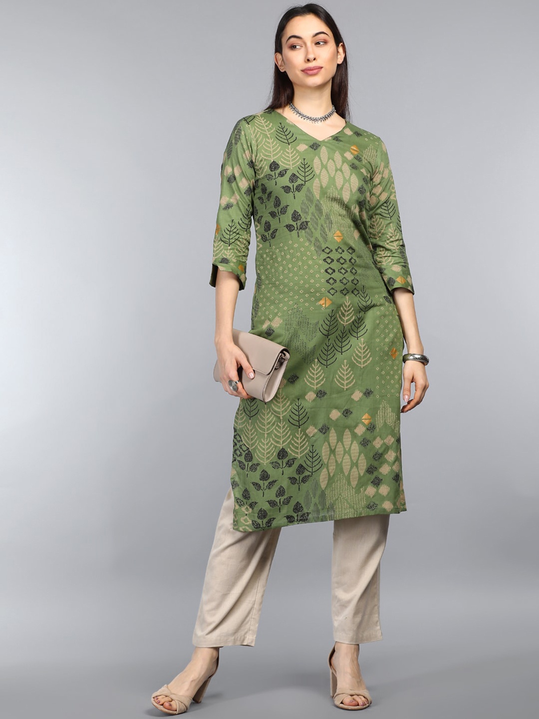 

AHIKA Women Green Geometric Printed Kurta