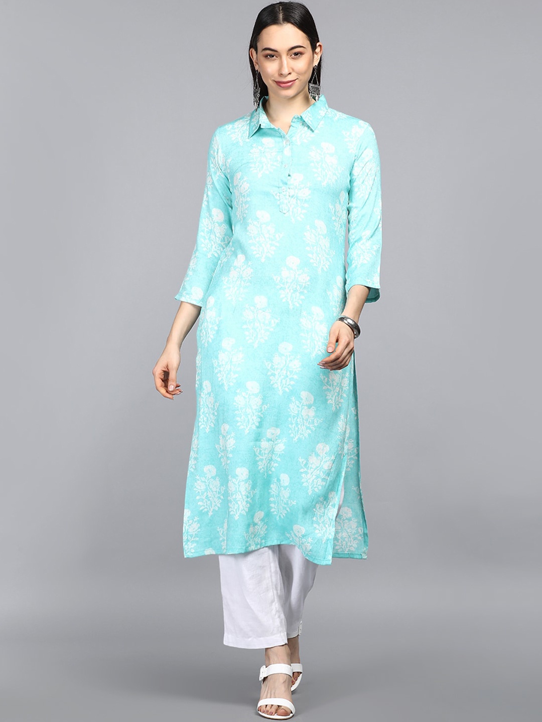 

AHIKA Women Blue Floral Printed Chikankari Kurta