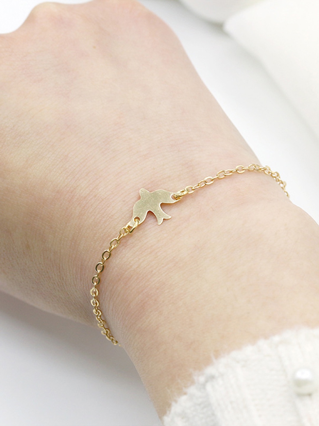 

URBANIC Women Gold-Toned Link Bracelet
