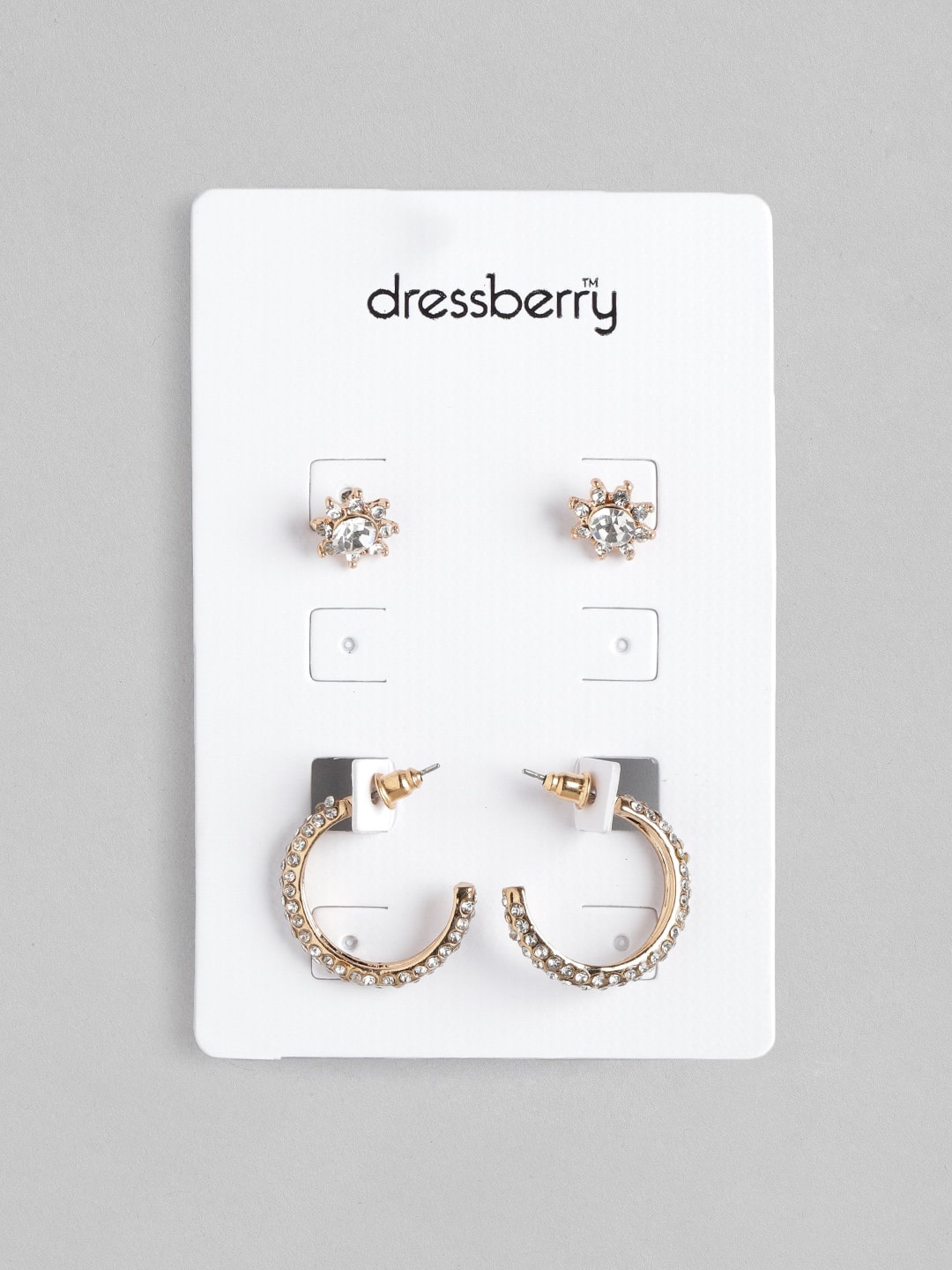 

DressBerry Set of 2 Gold-Toned Earrings