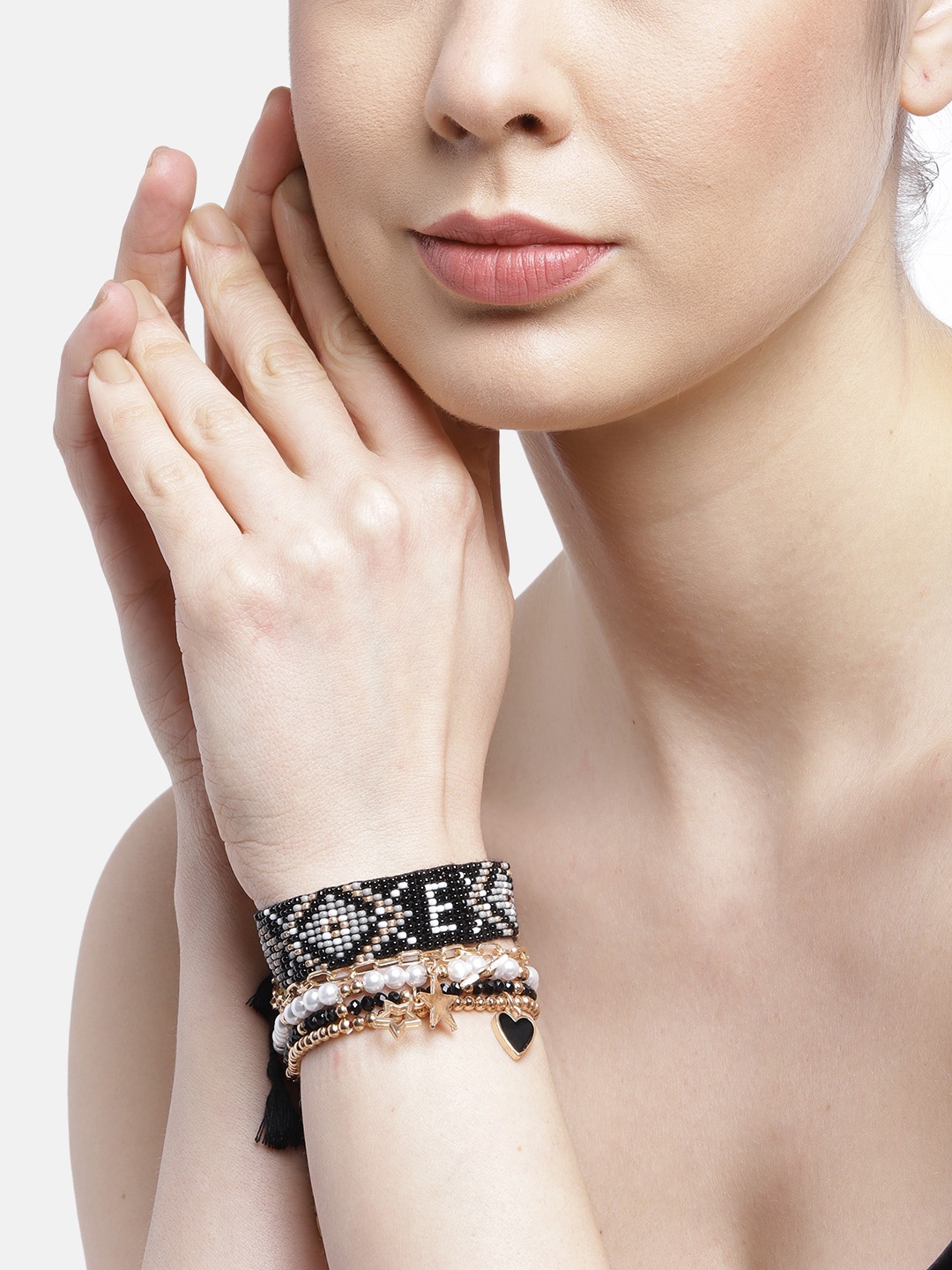 

DressBerry Women Set of 5 Bracelets, Black