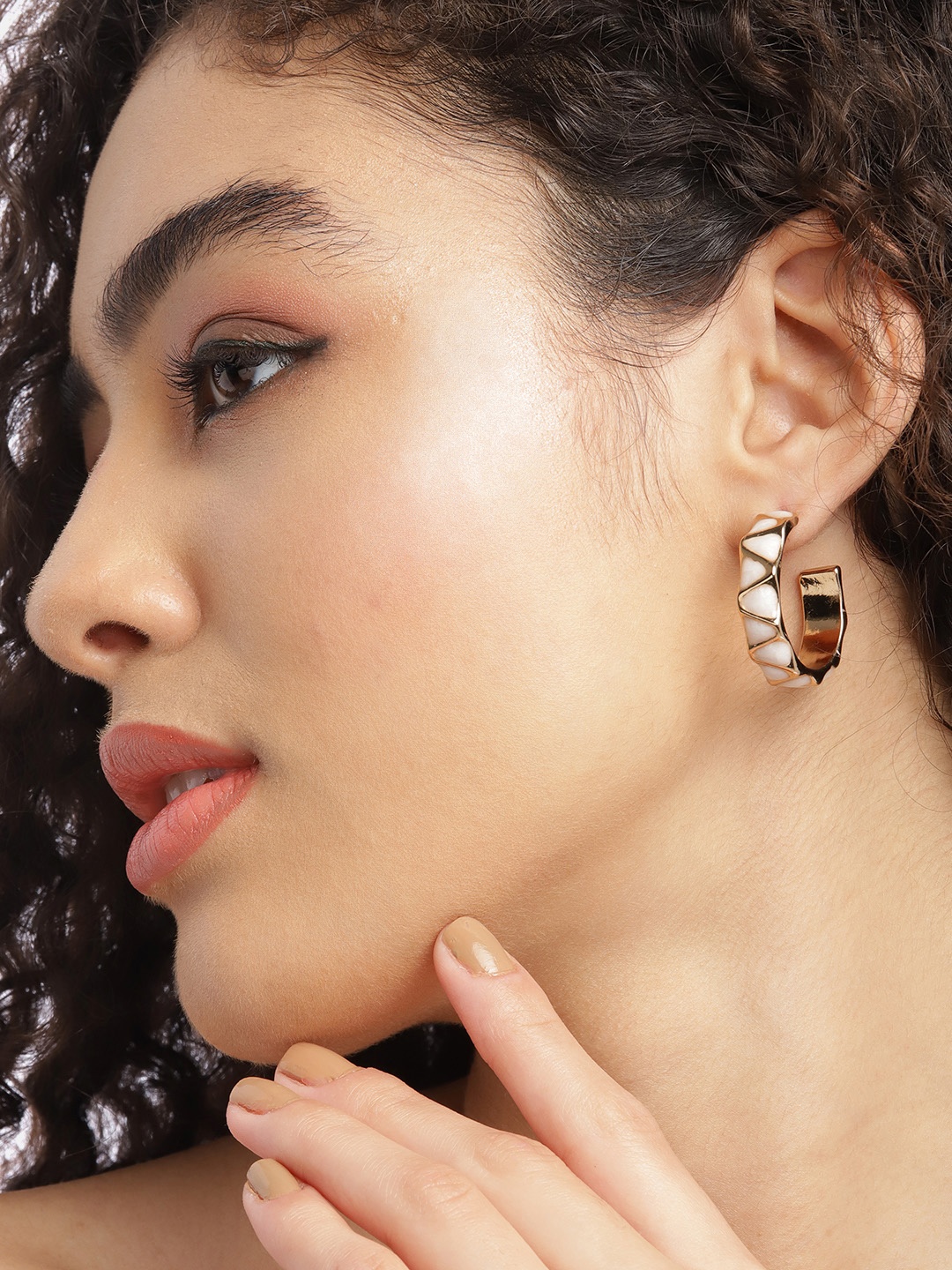 

DressBerry Gold-Toned & Off White Enamelled Crescent Shaped Half Hoop Earrings