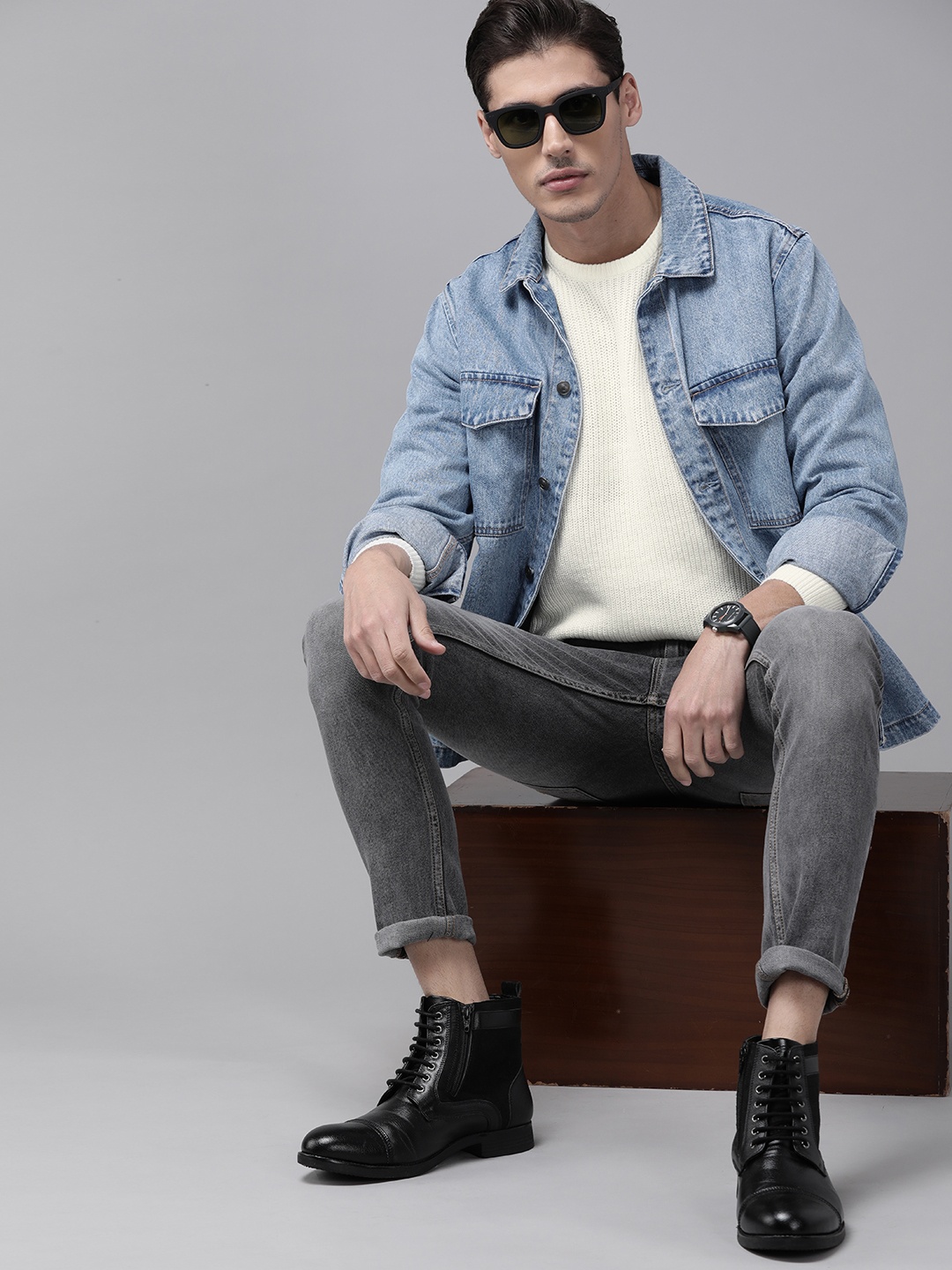 

The Roadster Lifestyle Co Men Off-White Solid Pullover